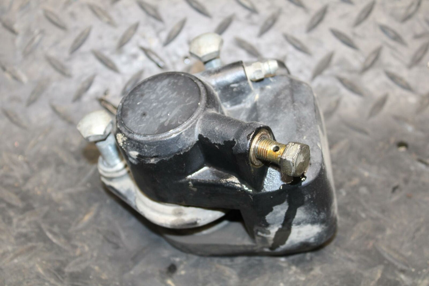 78 SUZUKI GS550E FRONT BRAKE CALIPER BB212