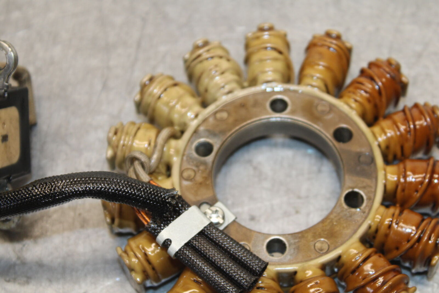 17-21 HONDA CBR1000RR SP STATOR GENERATOR ALTERNATOR MAGNETO BB681