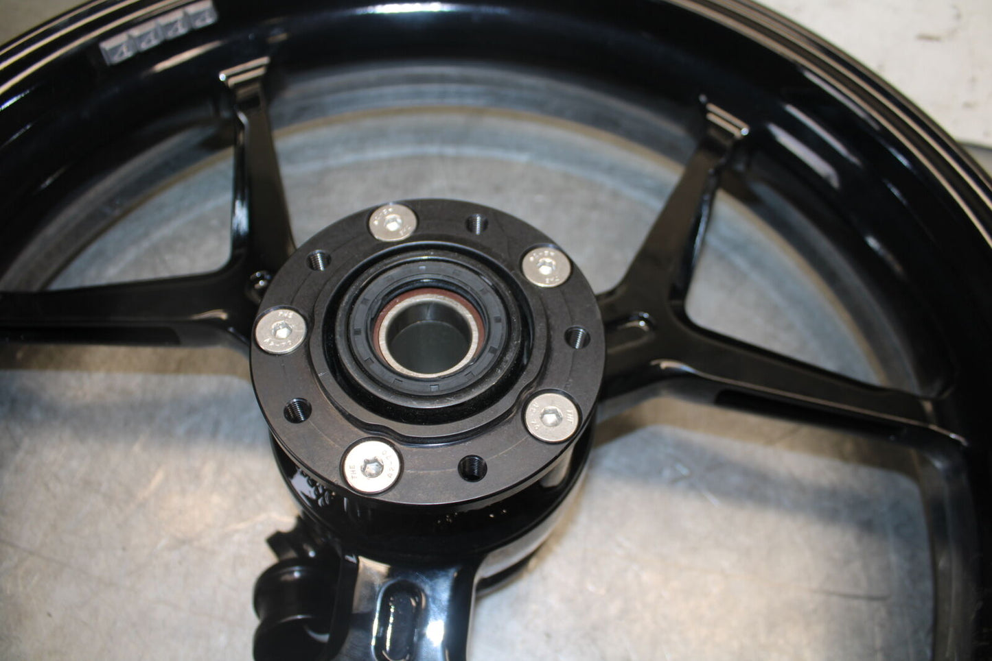 12-15 DUCATI 1199 PANIGALE AFTERMARKET FRONT WHEEL FRONT RIM BB705