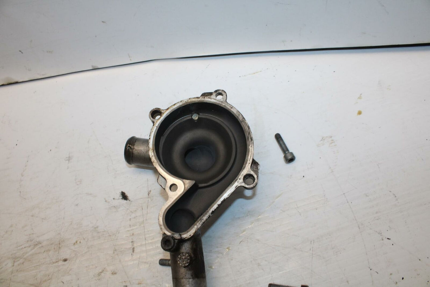 10-11 APRILIA RSV4 ENGINE WATER COOLANT PUMP COVER BB268