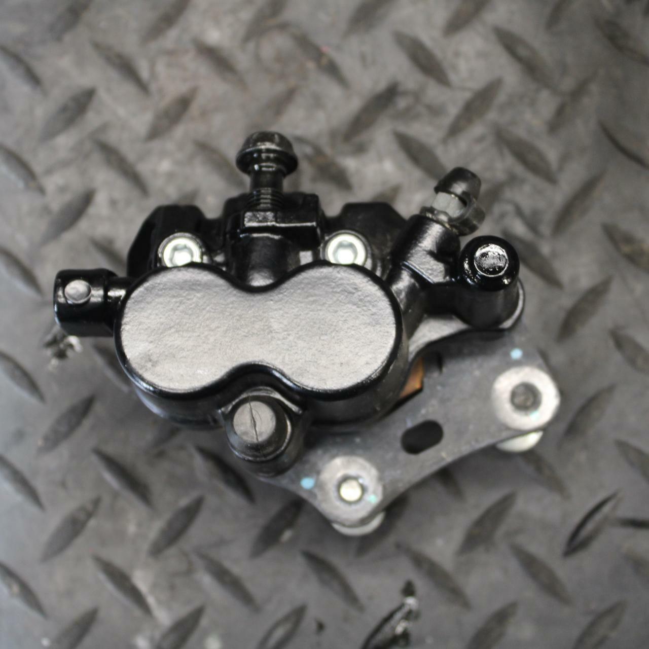17 KAWASAKI NINJA 300 RIGHT FRONT BRAKE CALIPER BB215