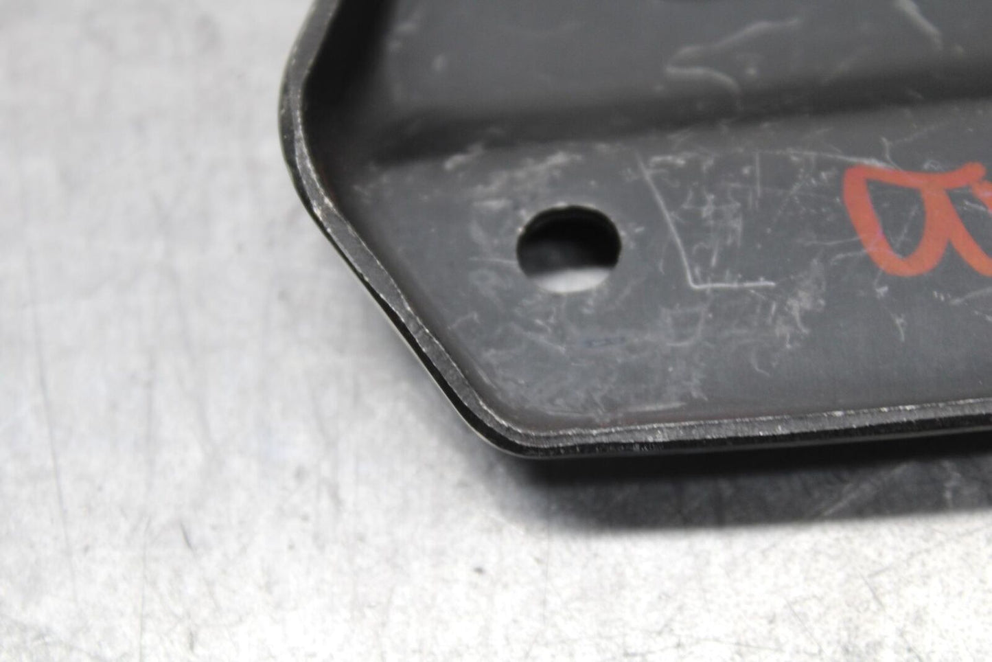 01-03 SUZUKI GSXR600 RIGHT SIDE HEEL GUARD BB639