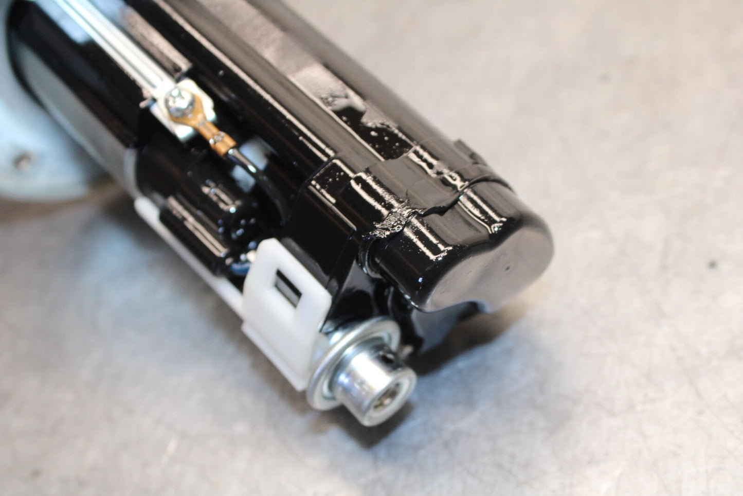 04-05 SUZUKI GSXR600 FUEL PUMP GAS PETROL SENDER UNIT 15100-29G00 BB658