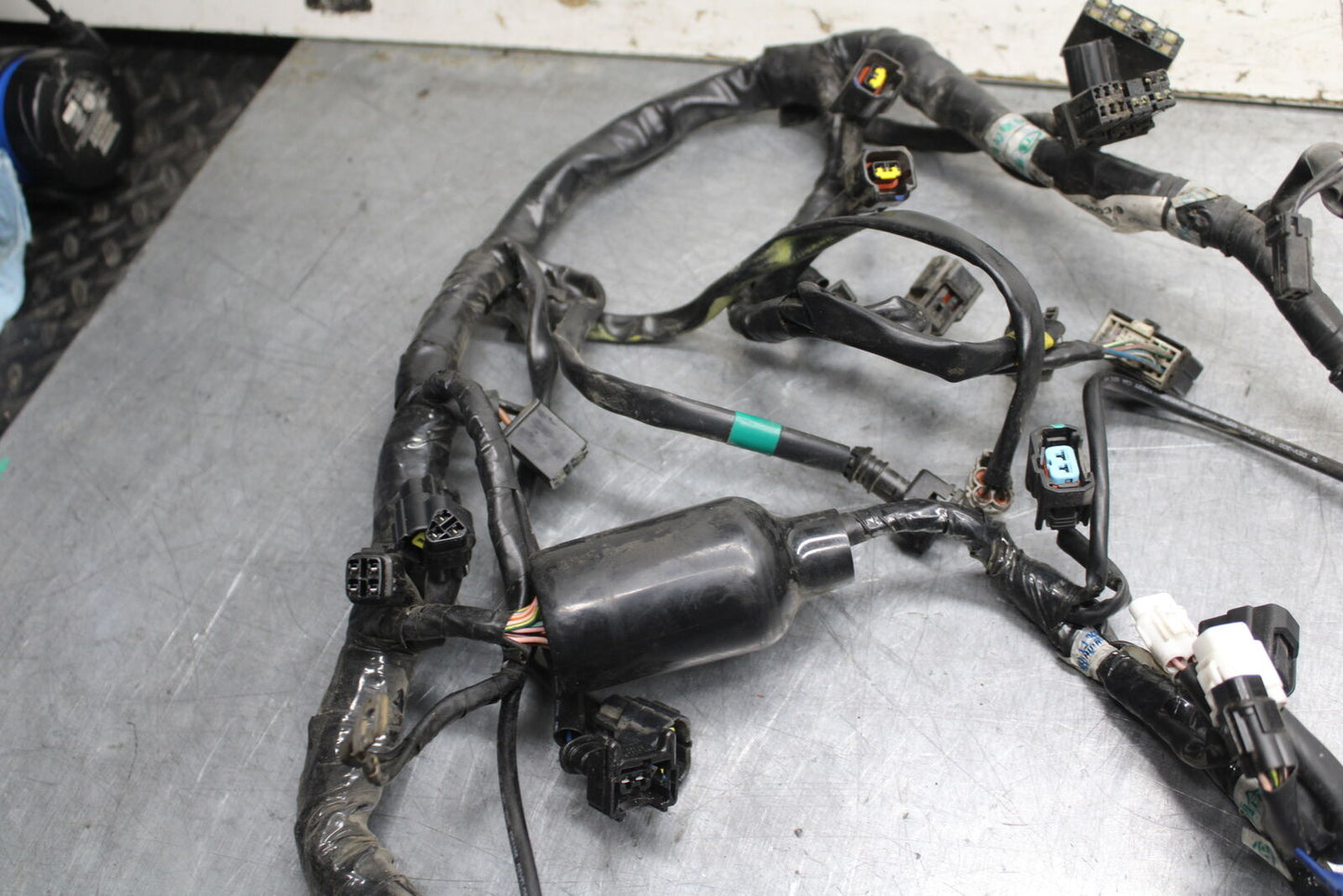 03-04 TRIUMPH DAYTONA 600 MAIN ENGINE WIRING HARNESS MOTOR WIRE LOOM BB745