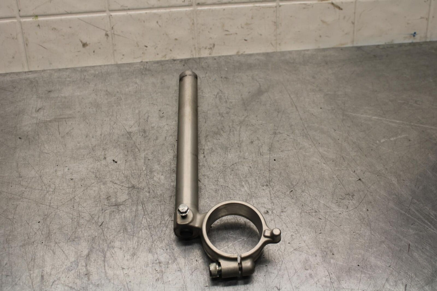 2008 Suzuki GSXR600 RIGHT CLIP ON HANDLEBAR 56111-01H10 BB593