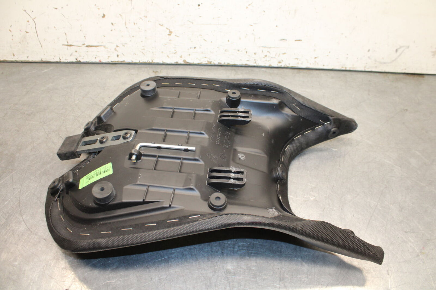 21-24 APRILIA TUONO 660 FACTORY FRONT DRIVERS SEAT PAD SADDLE PILLION BB733