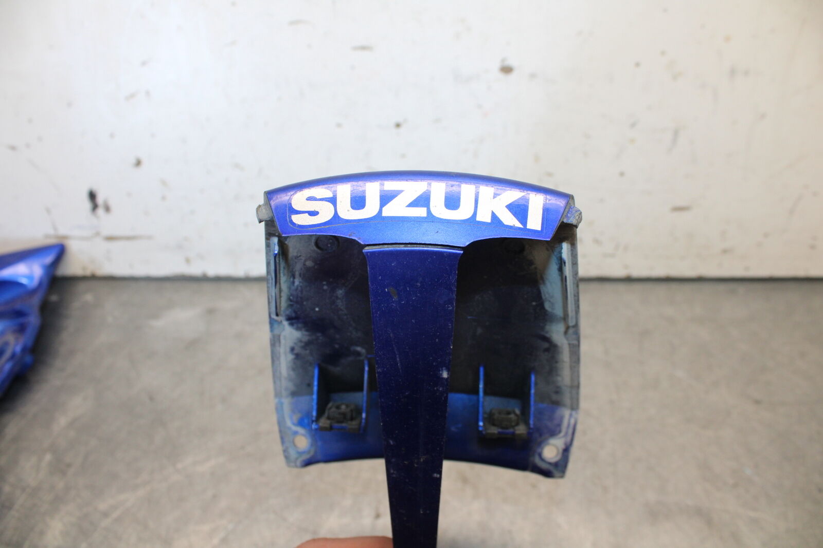 03-07 SUZUKI SV1000S CENTER REAR BACK TAIL FAIRING COVER TRIM COWL BB657