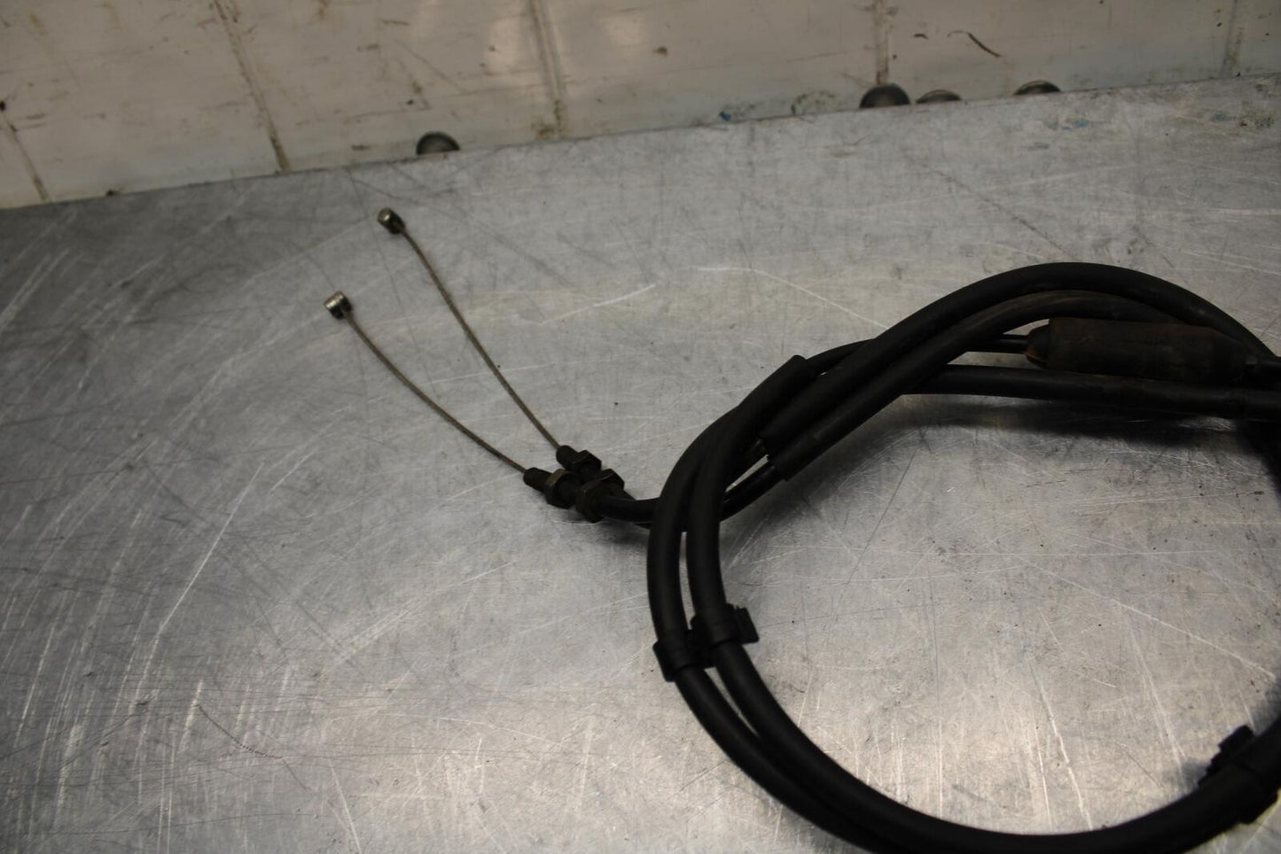 06-07 TRIUMPH DAYTONA 675 DAYTONA 675 THROTTLE CABLES LINES BB441