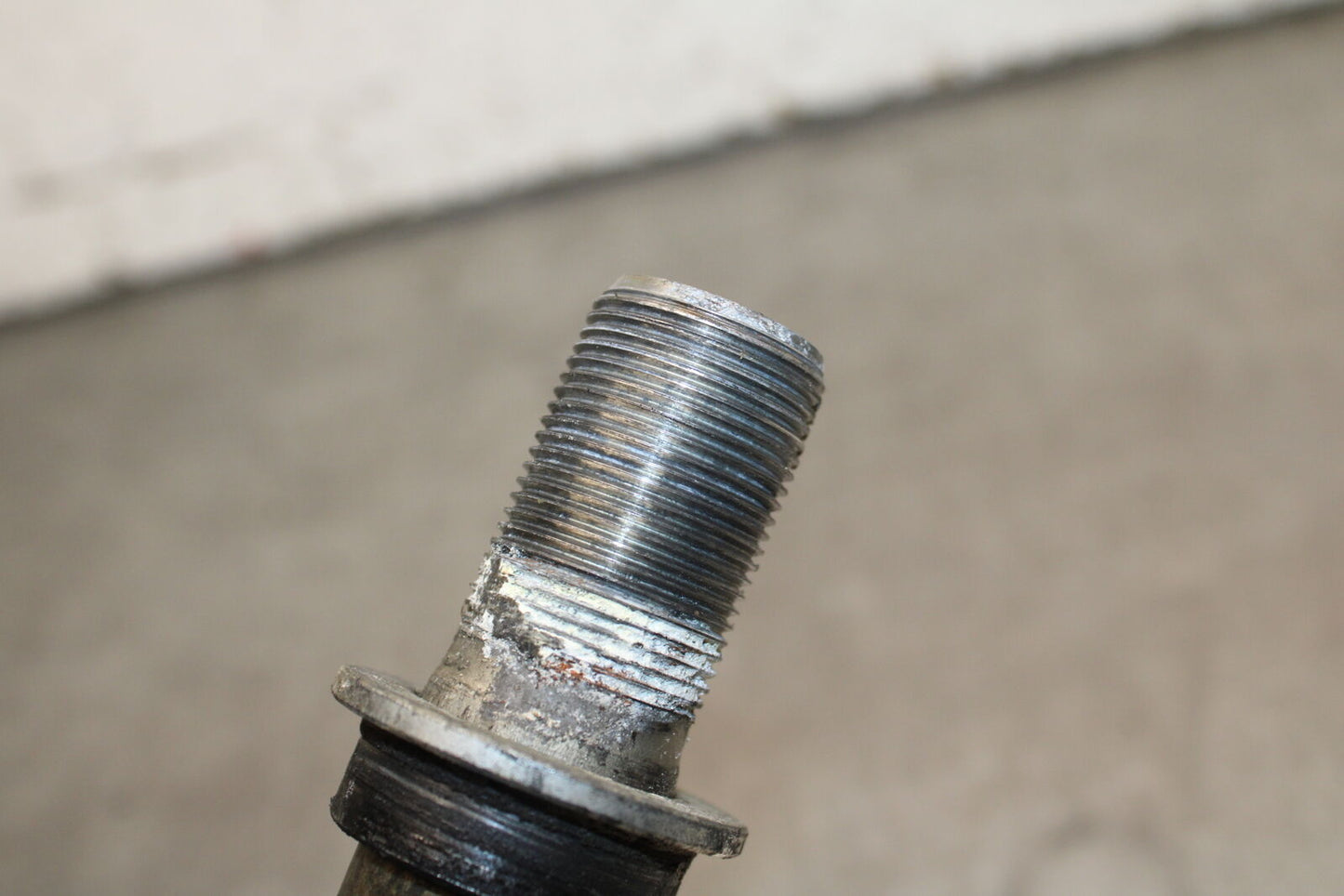 24-25 KAWASAKI NINJA ZX6R FRONT WHEEL RIM AXLE PIVOT BOLT BB726