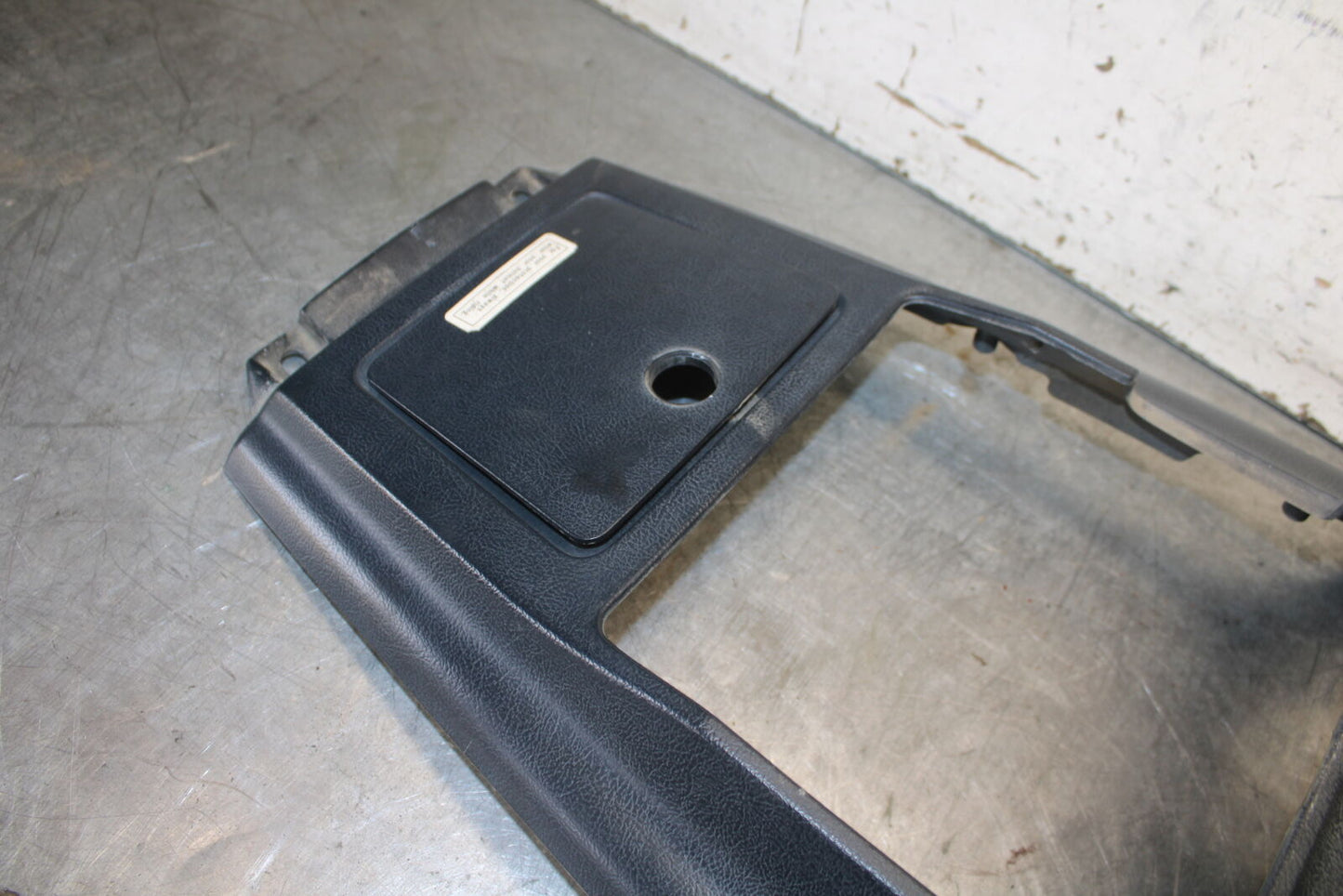 93-00 HONDA GOLDWING 1500 GL1500SE GAS TANK CAP COVER TRIM PANEL COWL BB700