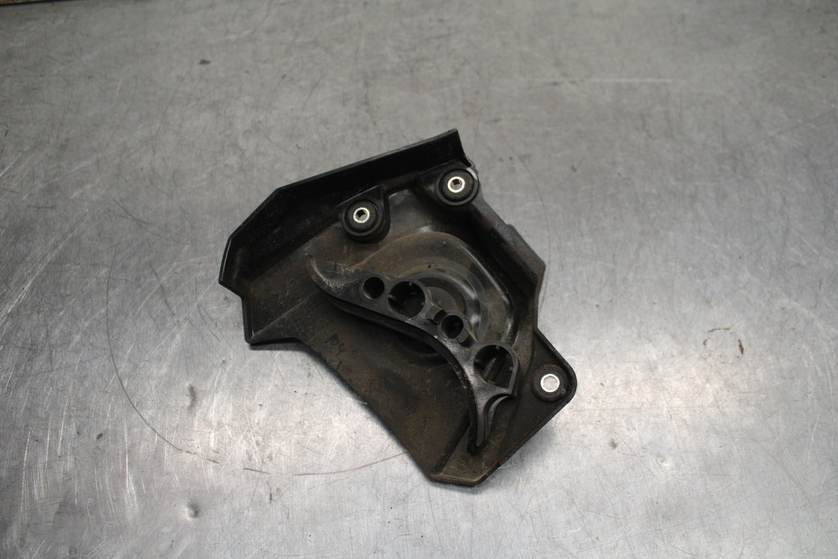 14-17 YAMAHA FZ09 ENGINE SPROCKET COVER BB111