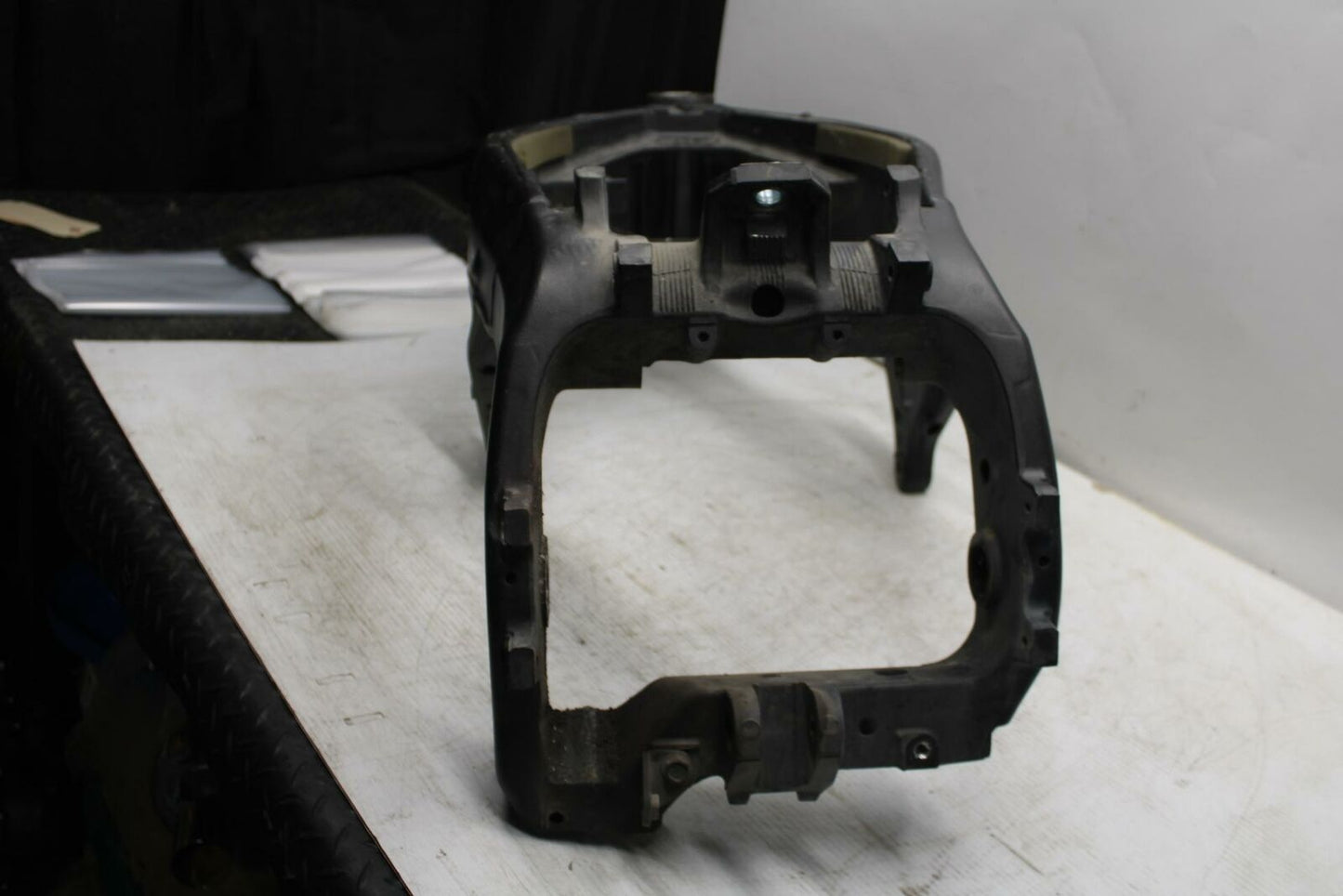 08-16 YAMAHA YZF R6 FRAME CHASSIS BB365