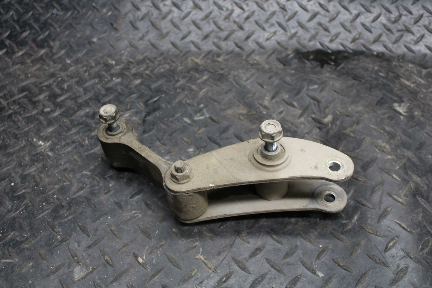 98 HONDA CBR600F3 REAR DOGBONE SHOCK LINKAGE LINK BB201