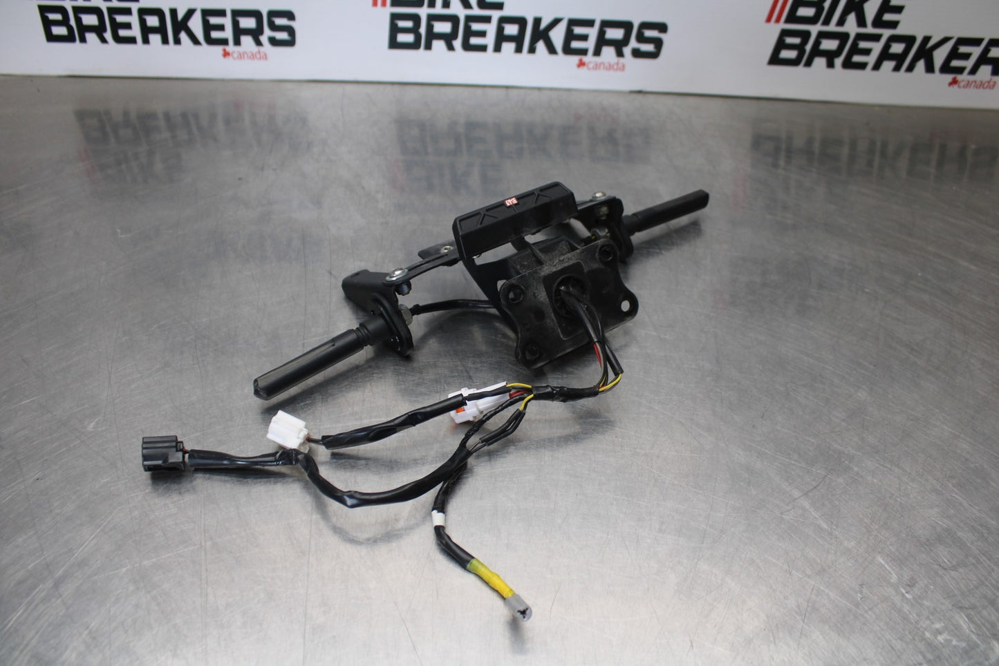 23-24 YAMAHA MT-07 YOSHIMURA FENDER ELIMINATOR LICENSE PLATE BRACKET BB194