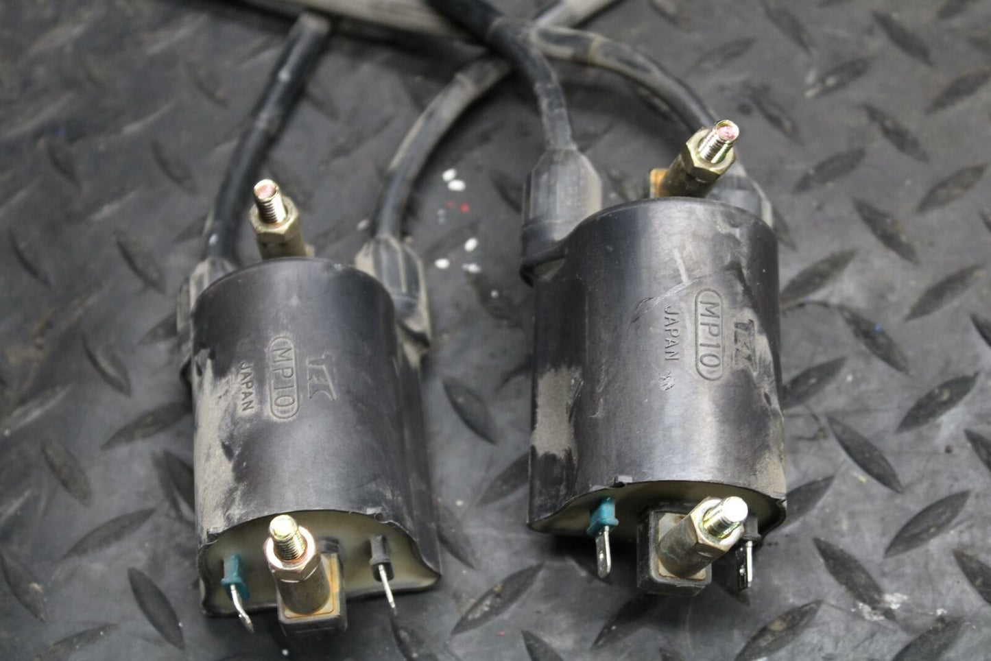 05-06 KAWASAKI VULCAN 1500 VN1500 CLASSIC COILS 21121-1288 21121-1289 BB220