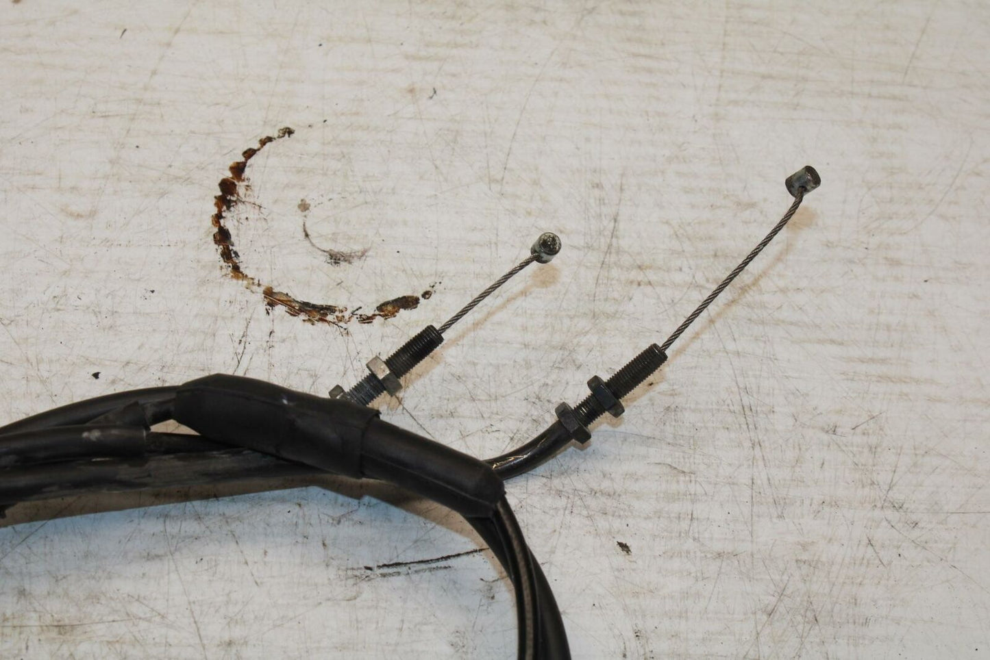 07-16 TRIUMPH STREET TRIPLE THROTTLE CABLES LINES BB361