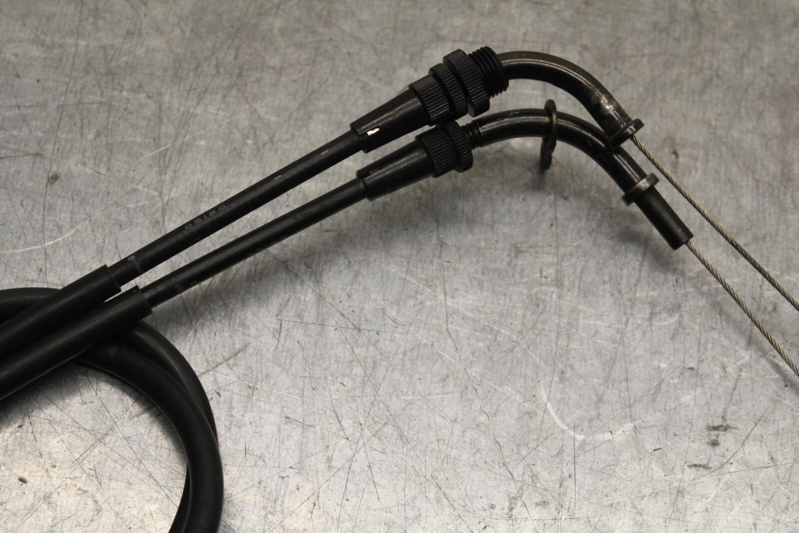 01 SUZUKI GSXR1000 THROTTLE CABLES LINES BB100