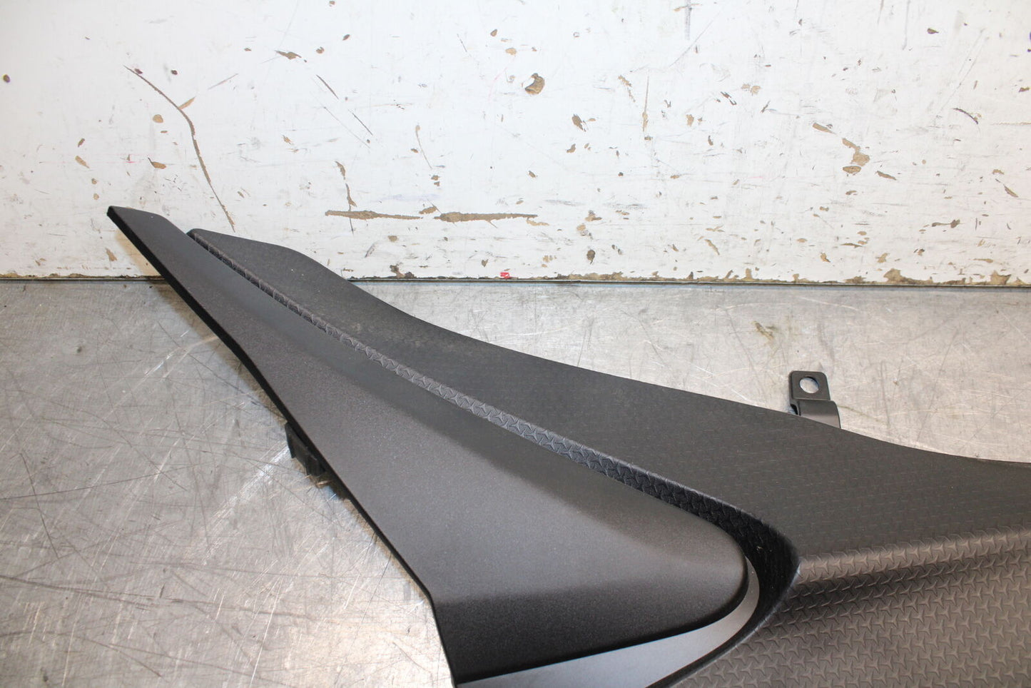 21-24 APRILIA TUONO 660 FACTORY RIGHT LEFT SIDE SEAT PANELS TRIMS COWLS BB733