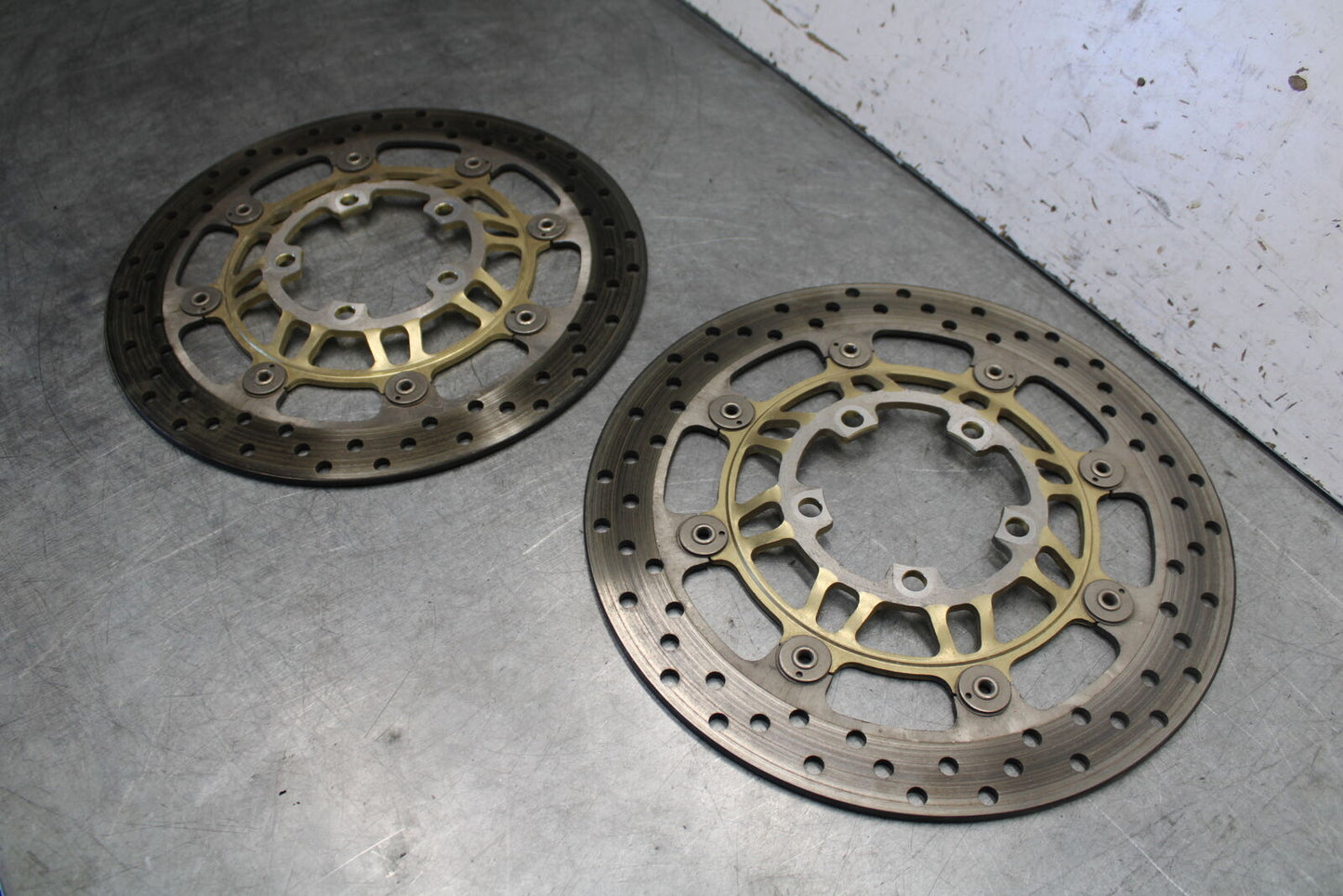07-08 TRIUMPH DAYTONA 675 FRONT LEFT RIGHT BRAKE ROTORS DISCS BB685