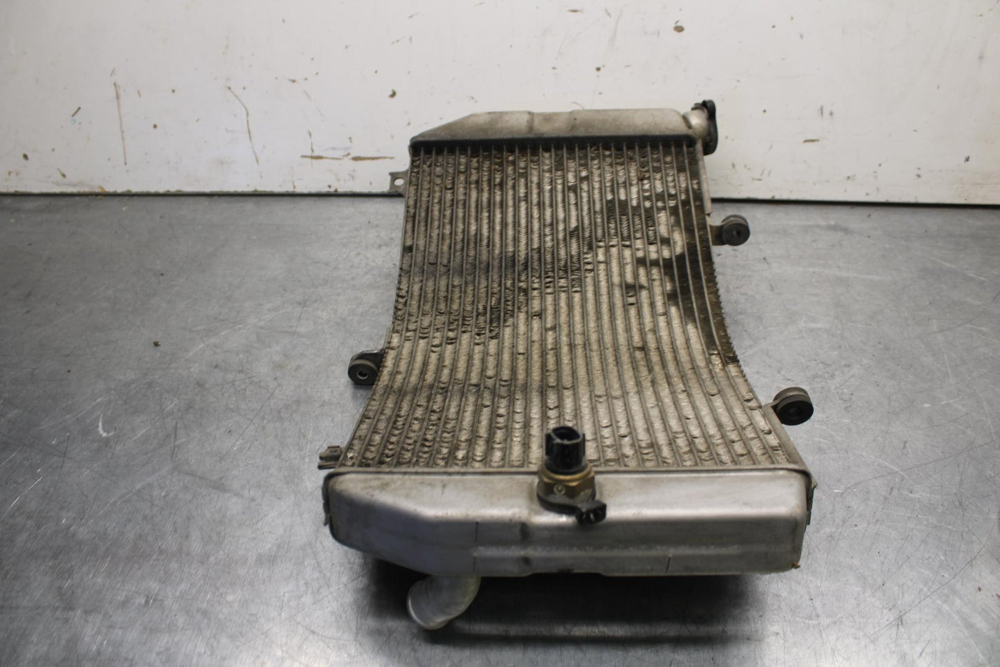 01-03 SUZUKI GSXR600 ENGINE RADIATOR MOTOR COOLING RADIATER 17710-35F10 BB633