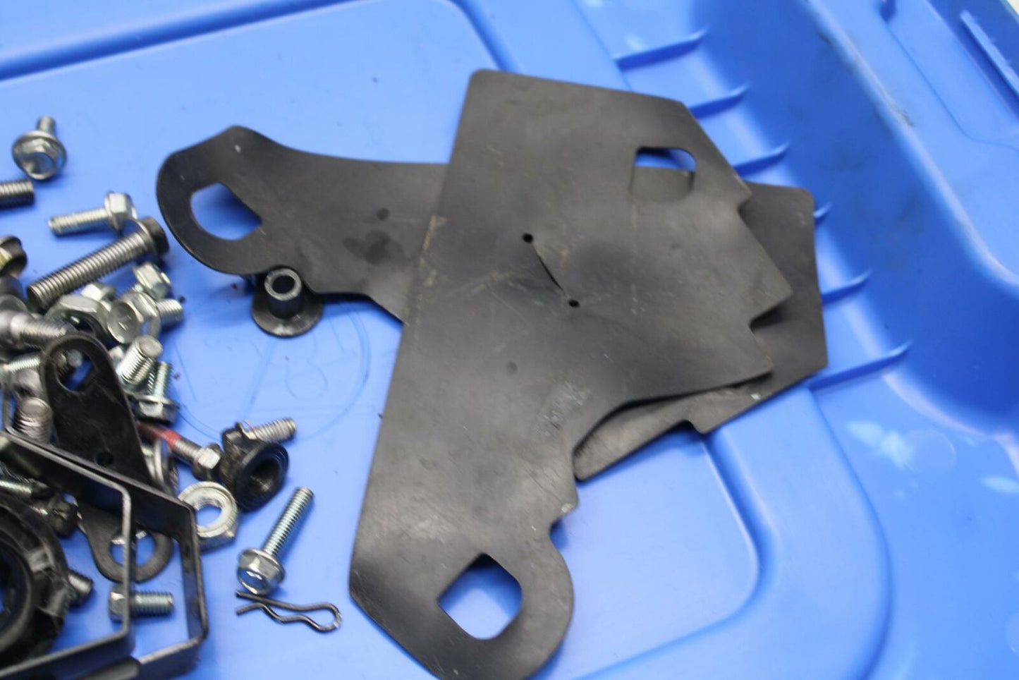 17-20 KAWASAKI NINJA 650 BOLTS HARDWARE MOTOR SCREWS BB364