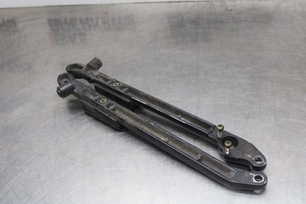 84 HONDA INTERCEPTOR 1000 VF1000F REAR BACK SUBFRAME SUB FRAME MOUNTING BB878