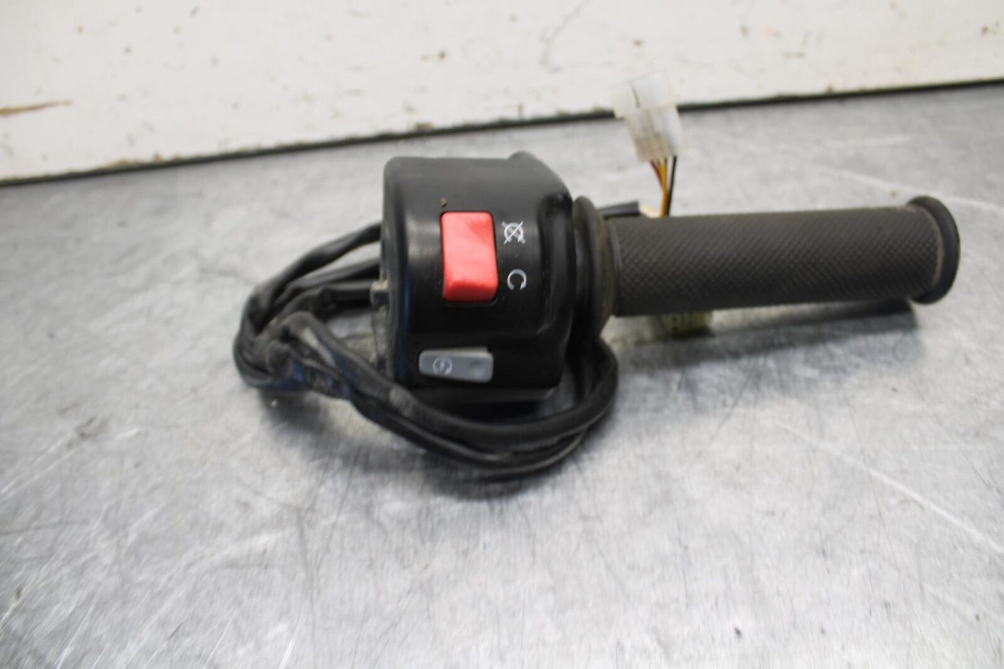 16-18 KTM 690 DUKE RIGHT CLIP ON HANDLE KILL OFF START SWITCH SWITCHES BB631