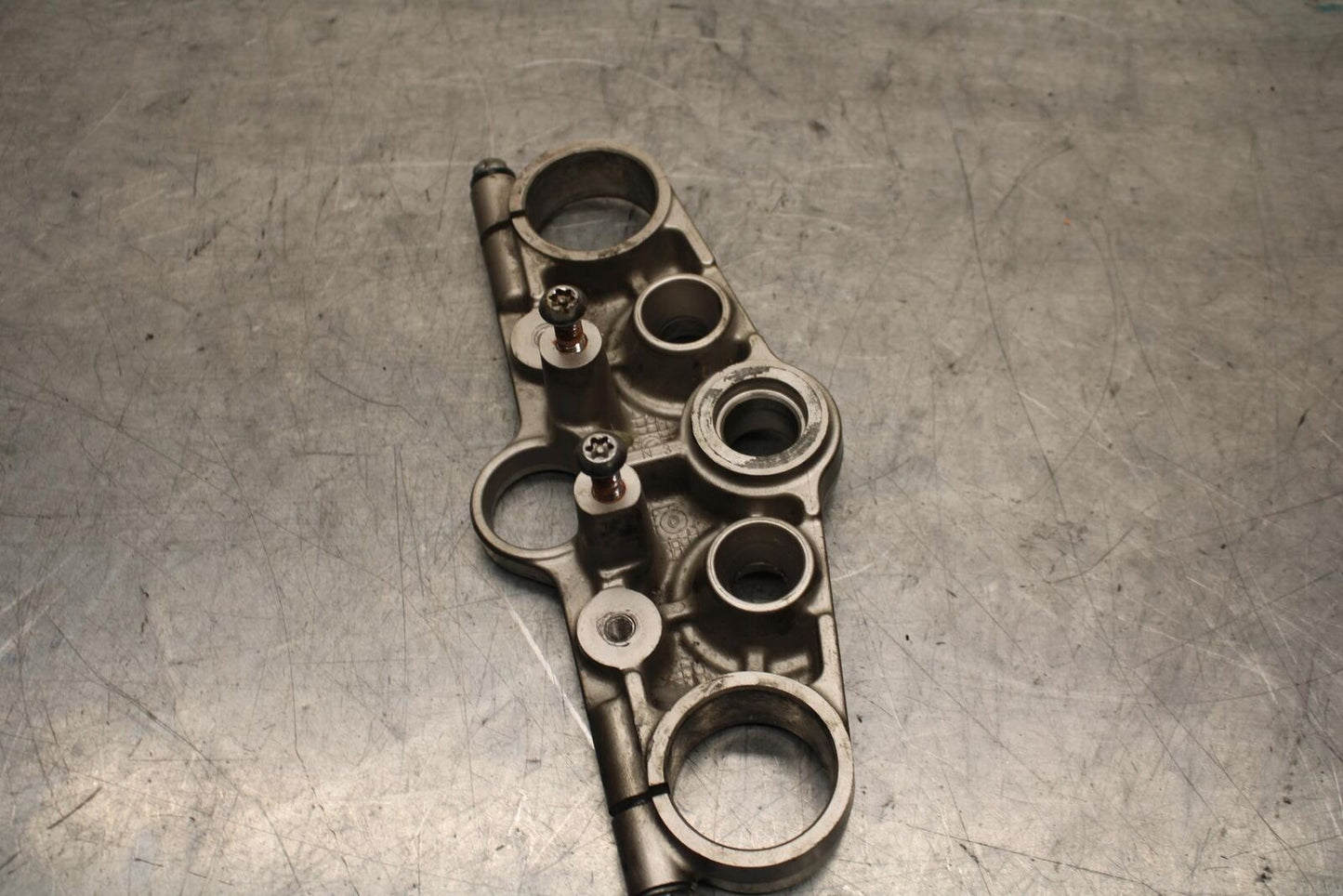 1997 Suzuki Bandit 1200 GSF1200S FORKS UPPER TRIPLE TREE CLAMP BB559