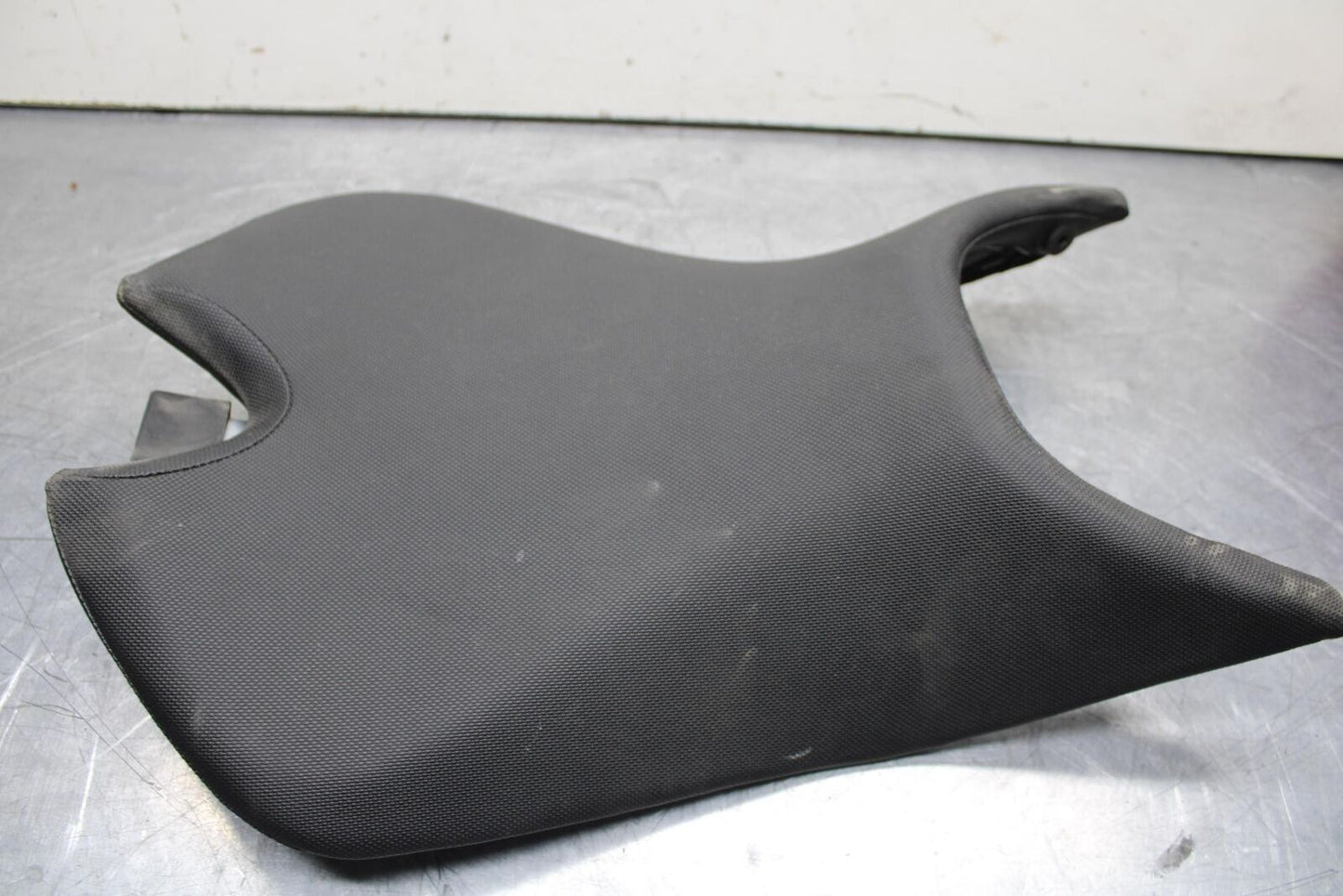 20-23 APRILIA RS660 FRONT DRIVERS SEAT PAD SADDLE PILLION BB611
