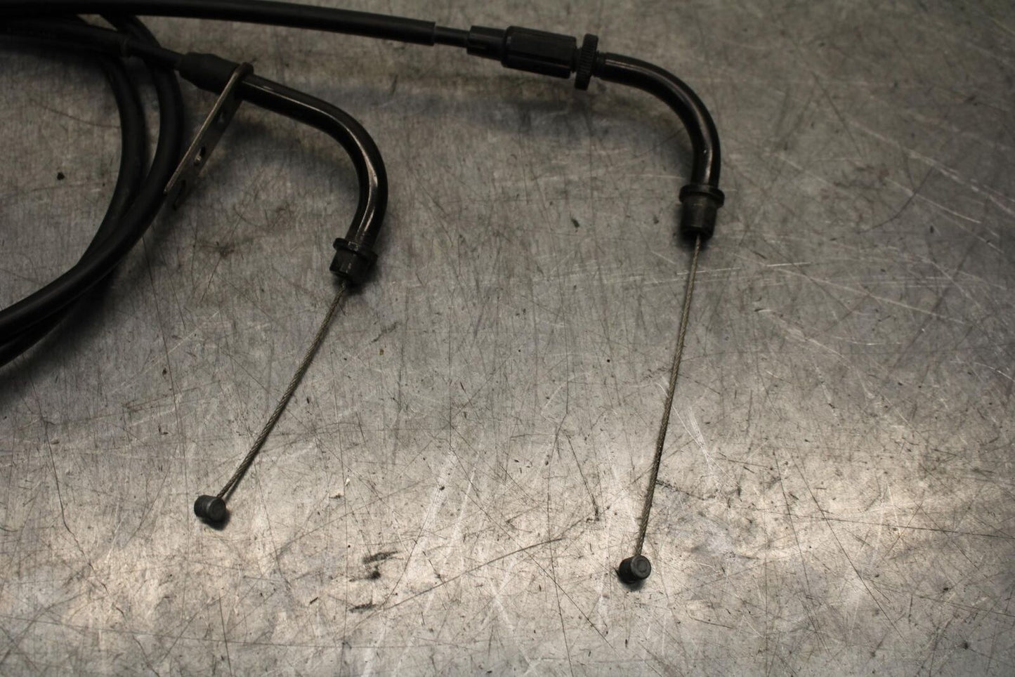 06-07 SUZUKI GSXR 600 750 THROTTLE CABLES LINES BB98