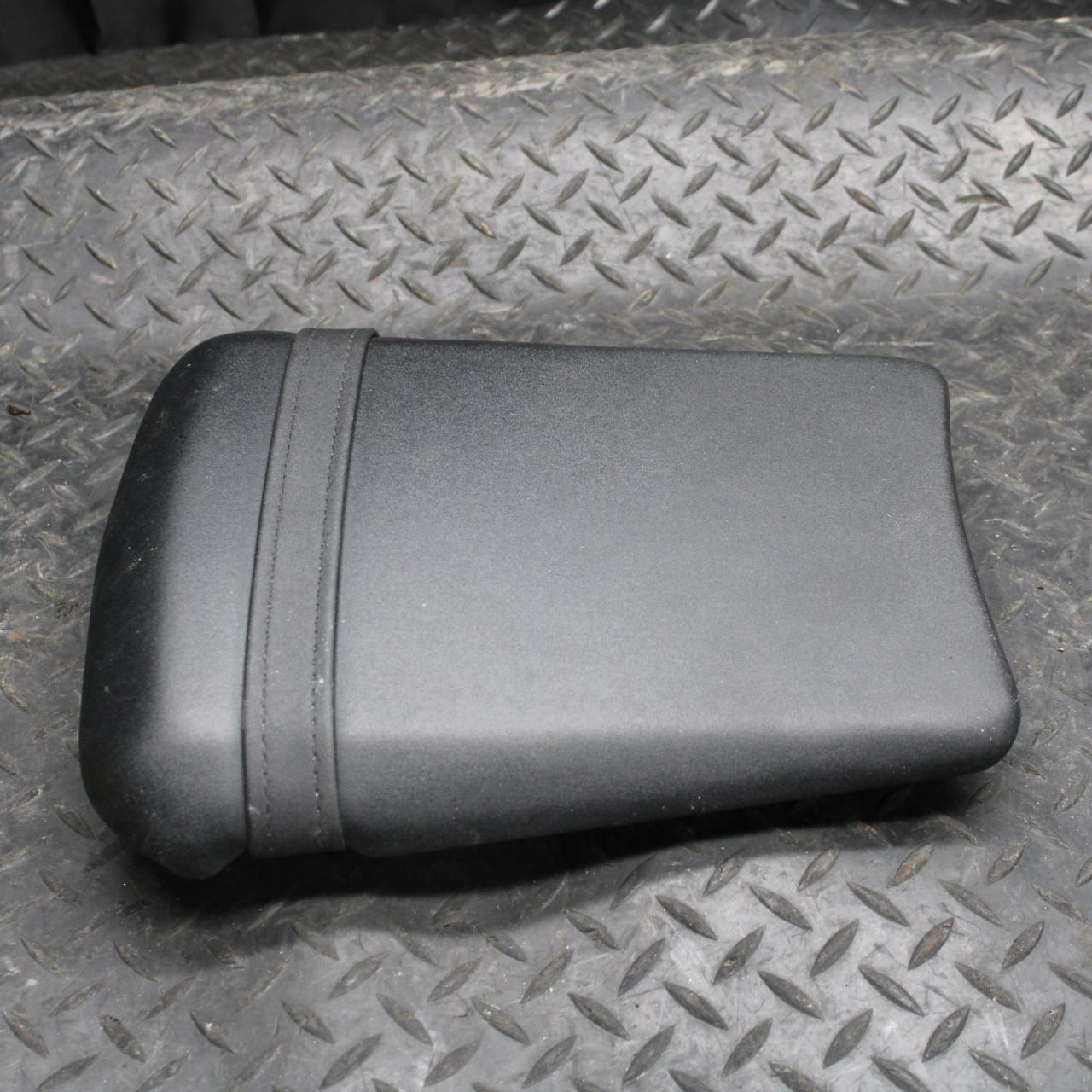 03 YAMAHA YZF R1 REAR BACK PASSENGER TANDEM SEAT PAD SADDLE PILLION