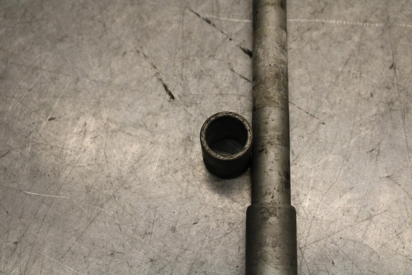16-17 MOTO GUZZI V7 II FRONT WHEEL RIM AXLE PIVOT BOLT BB57