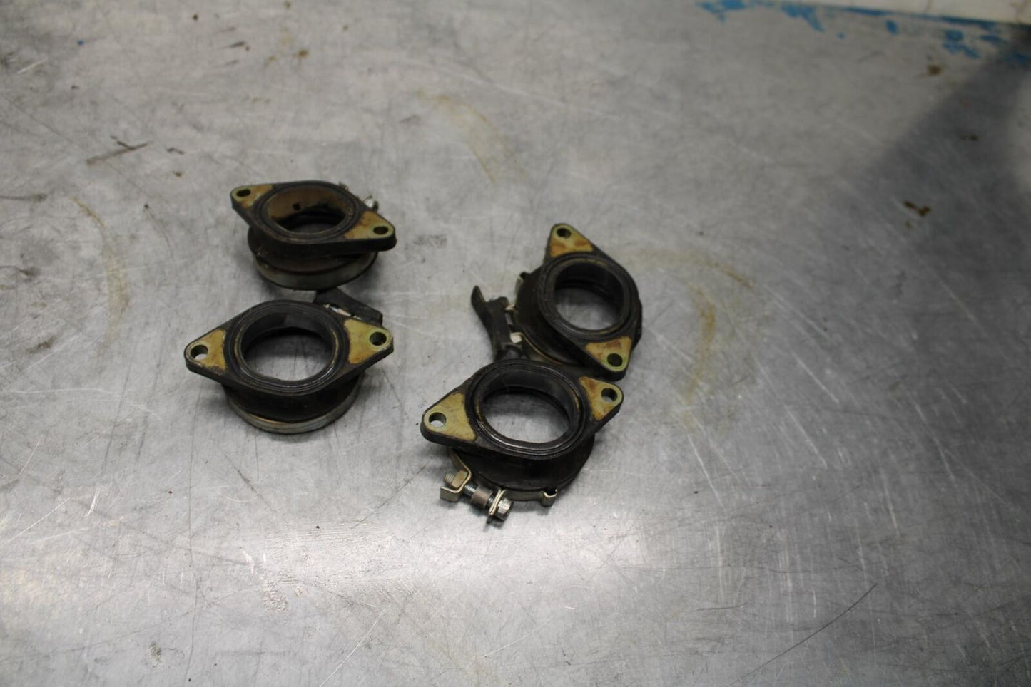 08-16 YAMAHA YZF R6 MANIFOLD INTAKE BB443