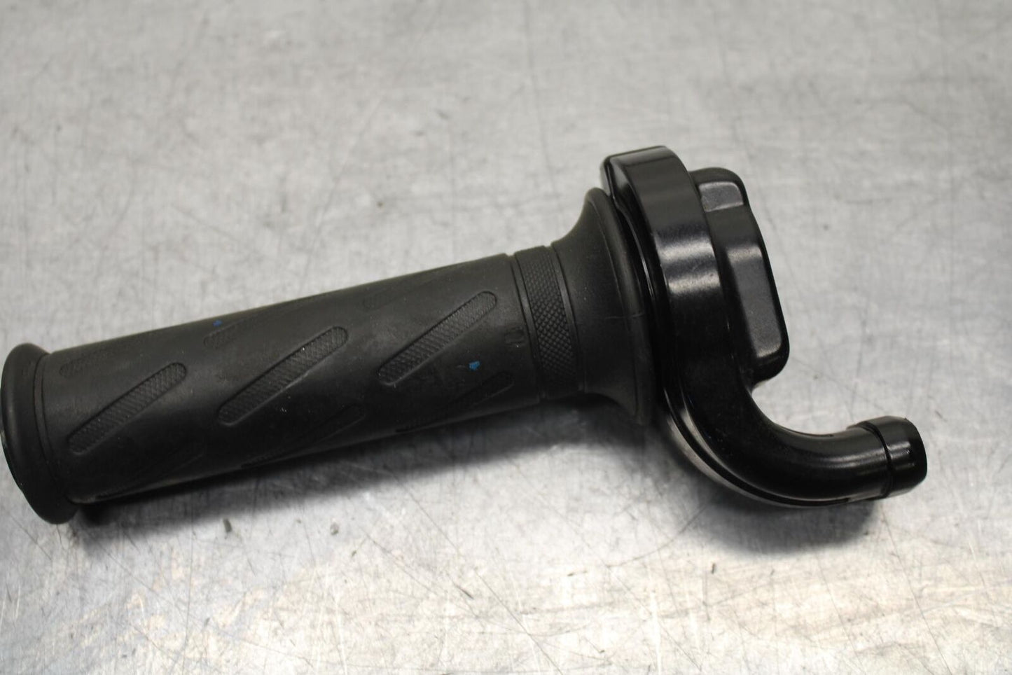 2006 Suzuki SV650 RIGHT THROTTLE GRIP BB93