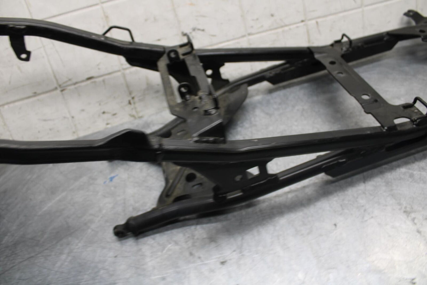 2009 Aprilia Shiver 750 SL750 REAR SUBFRAME BACK SUB FRAME BB506