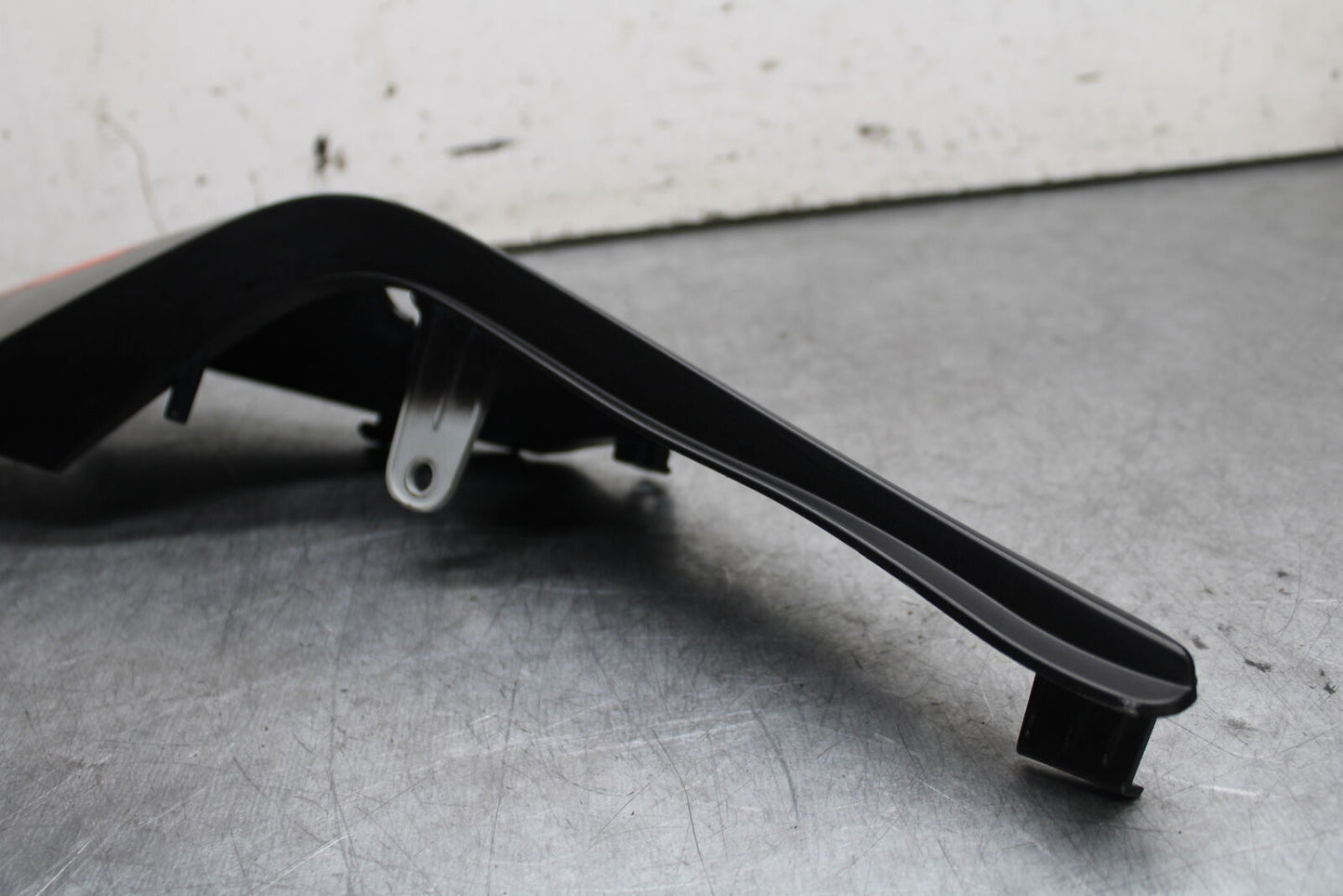 21-24 APRILIA RSV4 LEFT REAR BACK TAIL FAIRING COWL SHROUD BB668