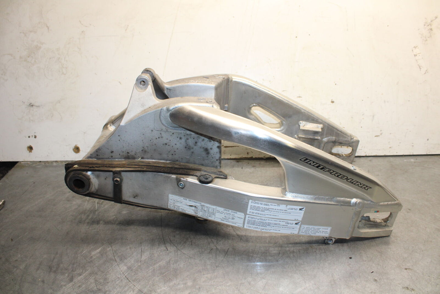 17-21 HONDA CBR1000RR SP REAR SWINGARM BACK SUSPENSION SWING ARM BB681