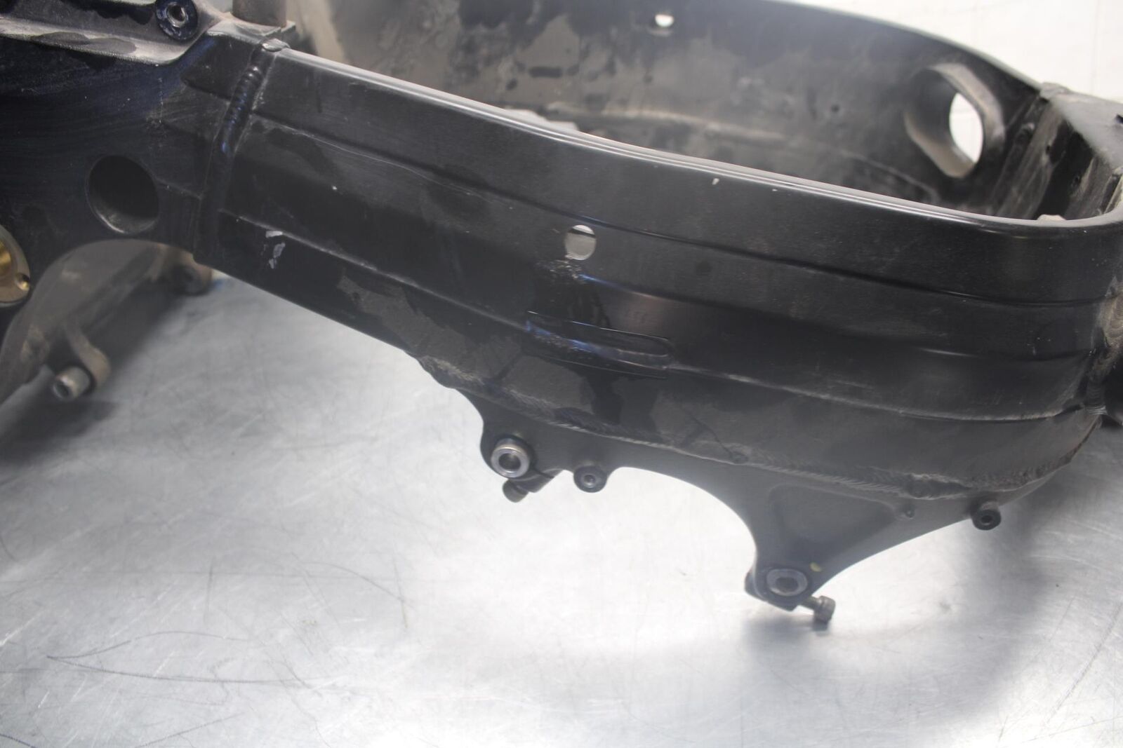 03-04 SUZUKI GSXR1000 FRAME CHASSIS 41100-18G01-YAP BB459