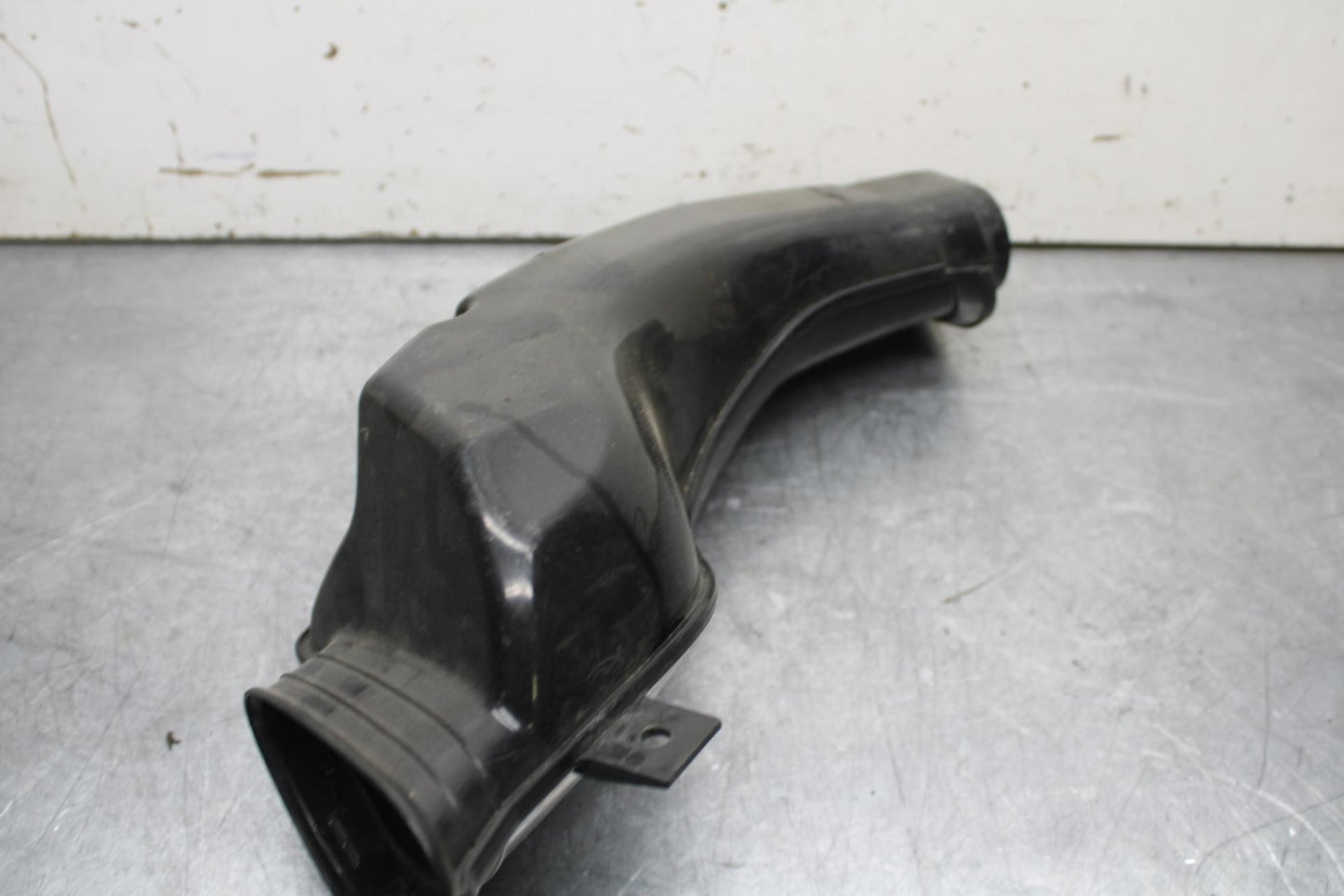01-03 SUZUKI GSXR600 RIGHT LEFT AIR INTAKE DUCTS 94420-35F13 94430-35F11 BB633