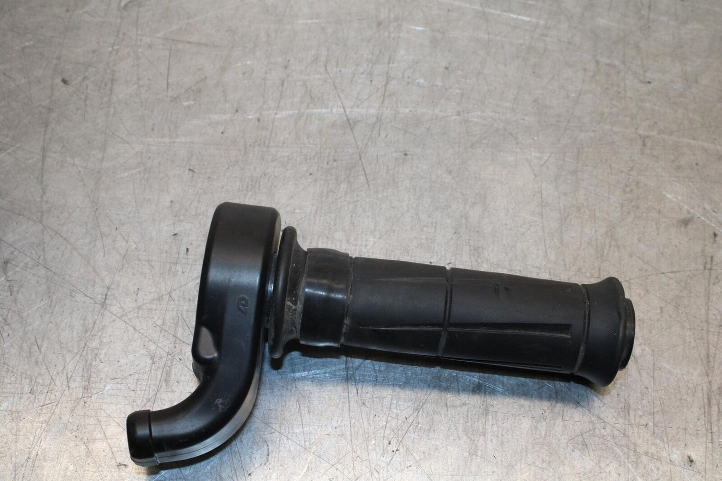 16-20 KAWASAKI ZX10R THROTTLE CABLE LINE HOUSING GUIDE BB591