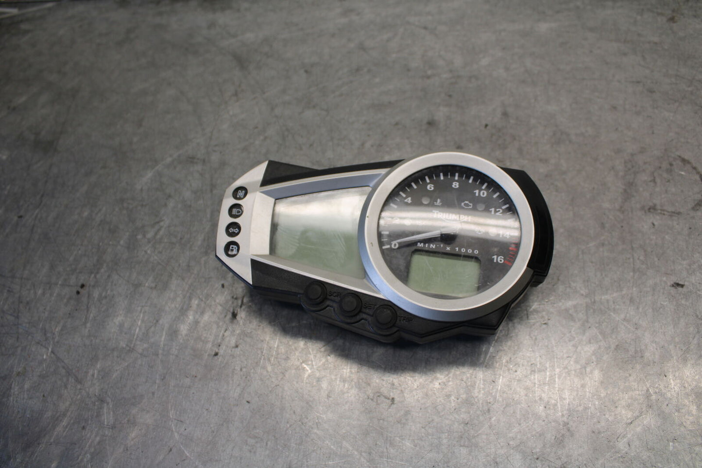 07-08 TRIUMPH DAYTONA 675 SPEEDO TACH GAUGES DISPLAY CLUSTER SPEEDOMETER BB685