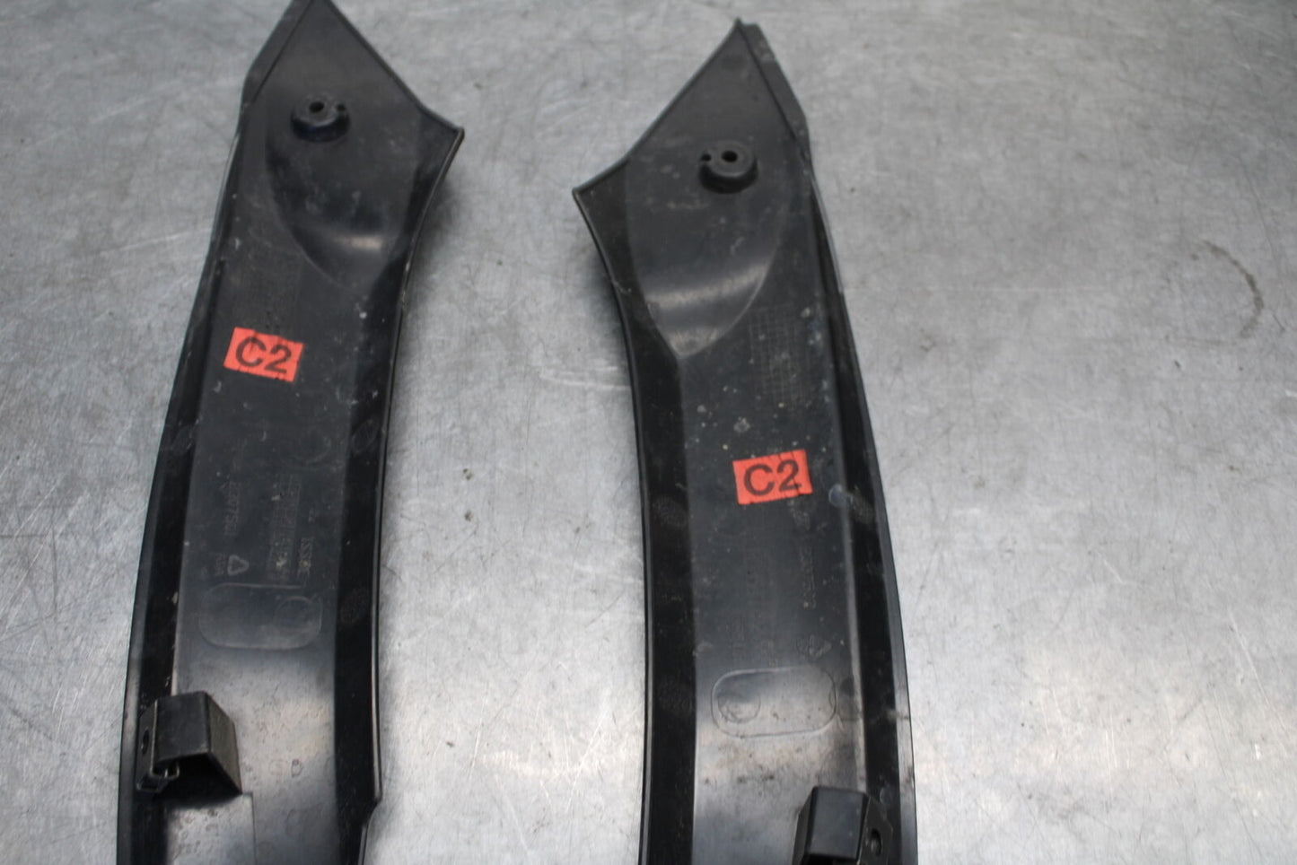 07-08 TRIUMPH DAYTONA 675 RIGHT LEFT INNER FAIRINGS COWLS PANELS TRIMS BB685
