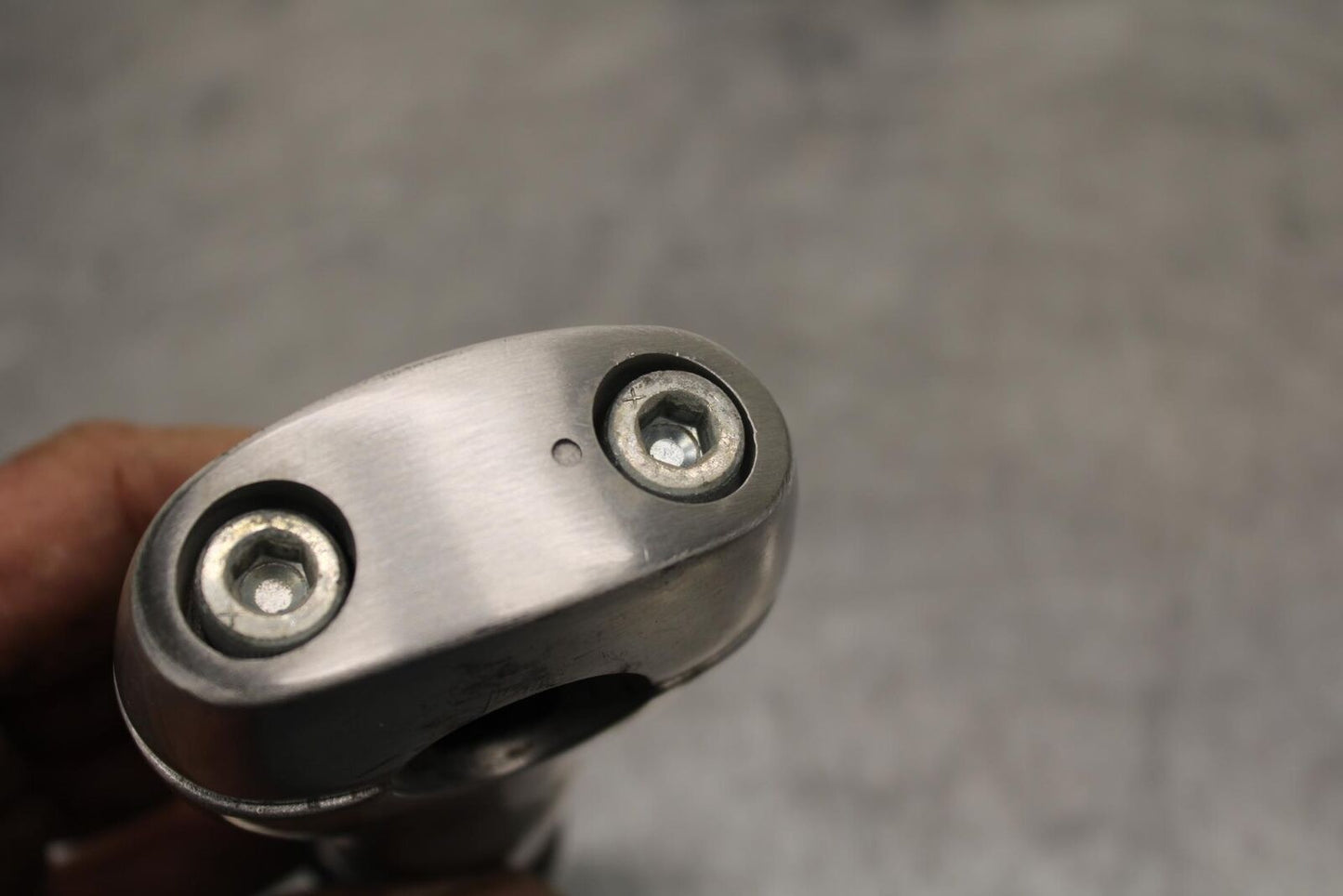 2013 Suzuki Boulevard C50T HANDLEBAR RISERS 56224-48G20 56225-48G20 BB625
