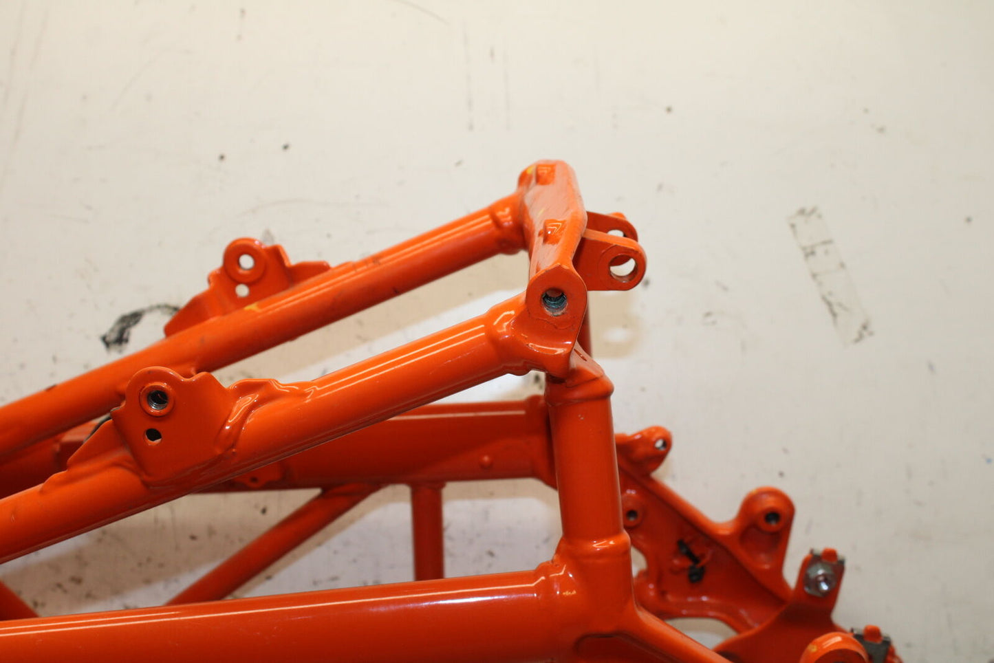 17-24 KTM 390 DUKE FRAME CHASSIS BB734