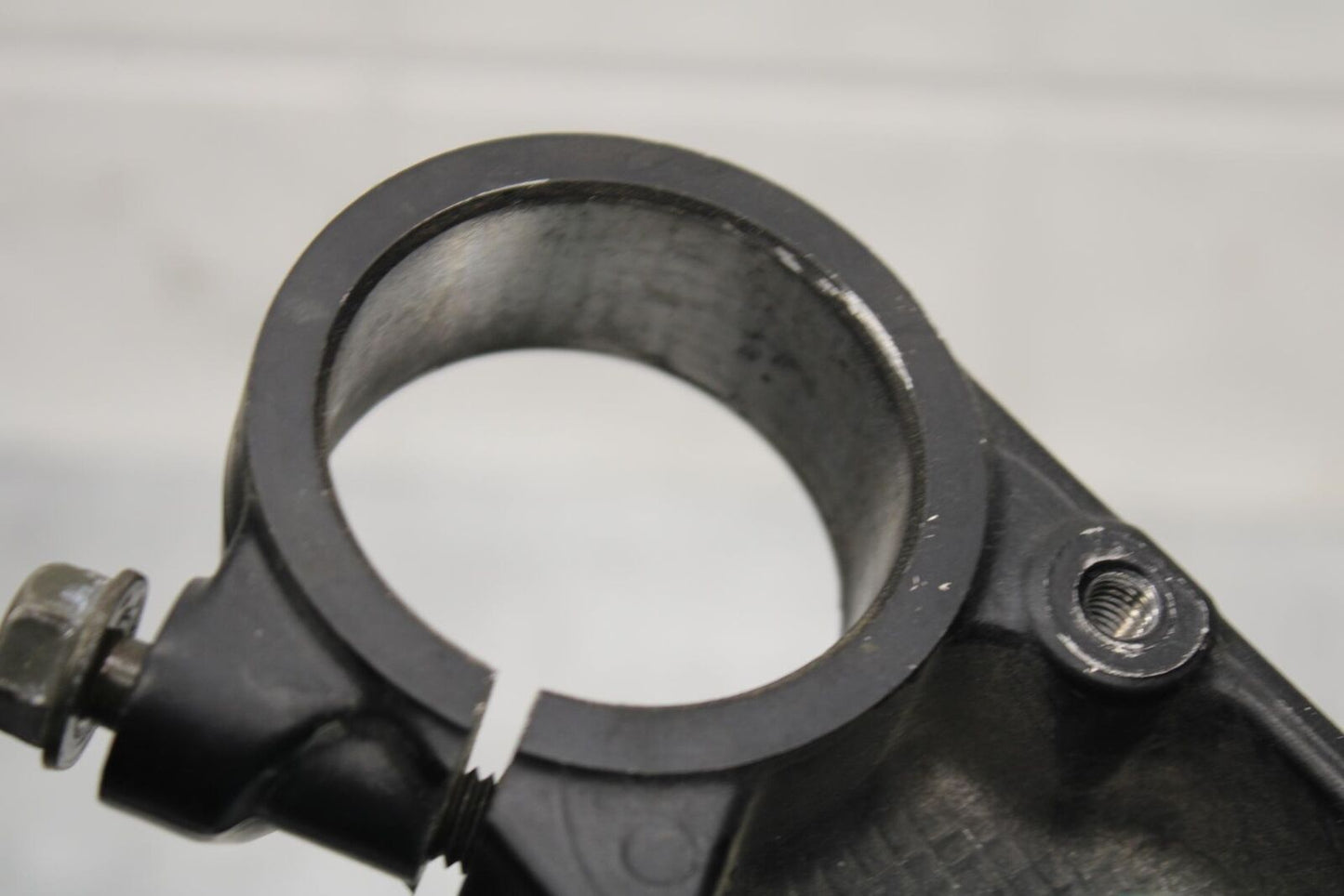 1999 Suzuki GSXR600 FORKS UPPER TRIPLE TREE CLAMP BB580