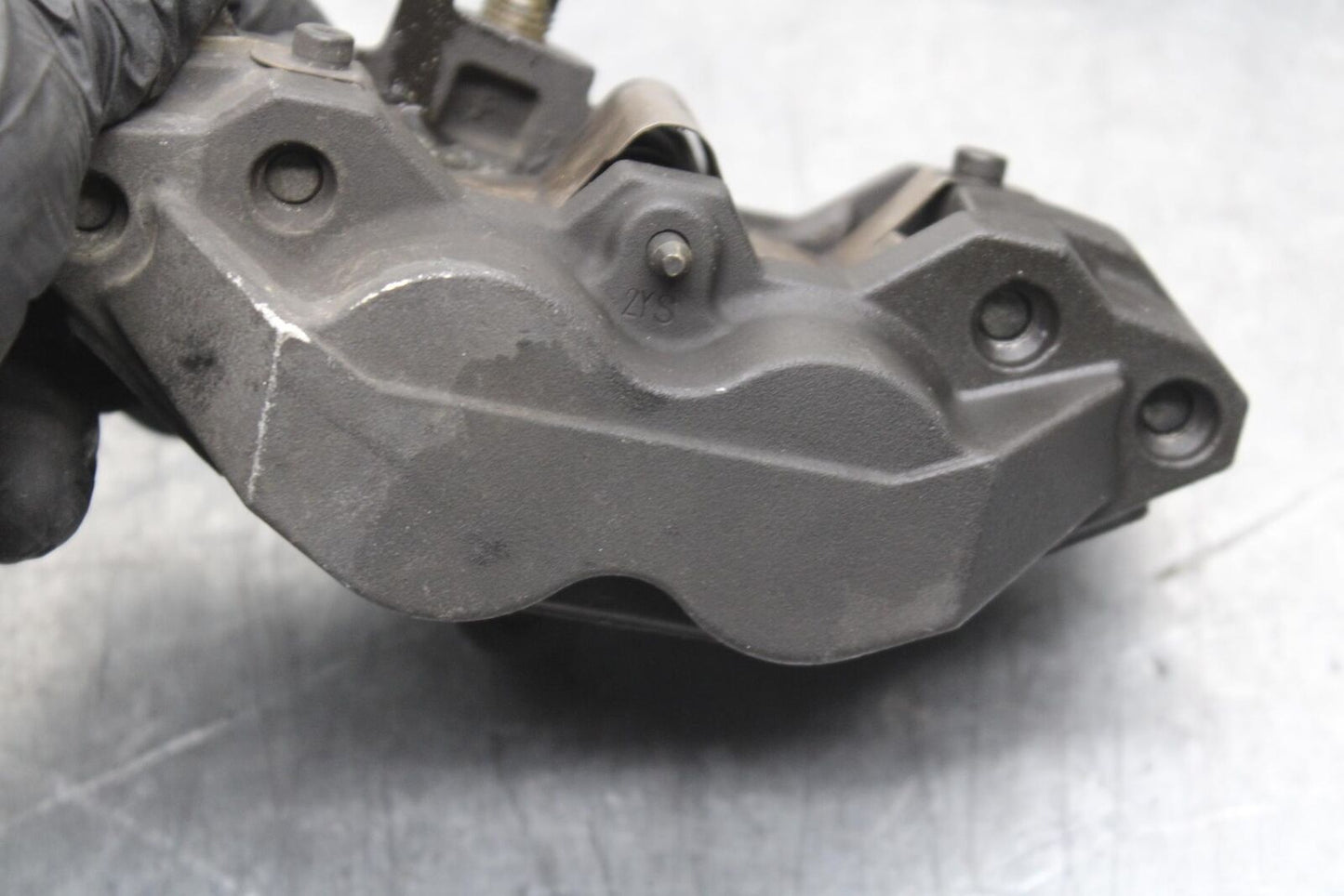 01-03 SUZUKI GSXR600 RIGHT LEFT FRONT BRAKE CALIPER SET PAIR CALIPERS BB633