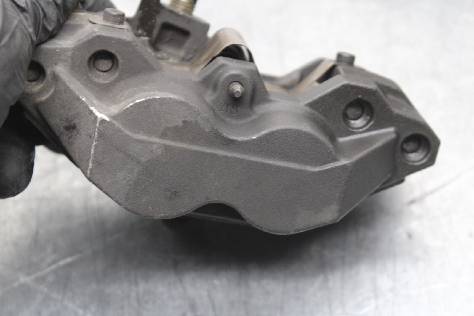 01-03 SUZUKI GSXR600 RIGHT LEFT FRONT BRAKE CALIPER SET PAIR CALIPERS BB633