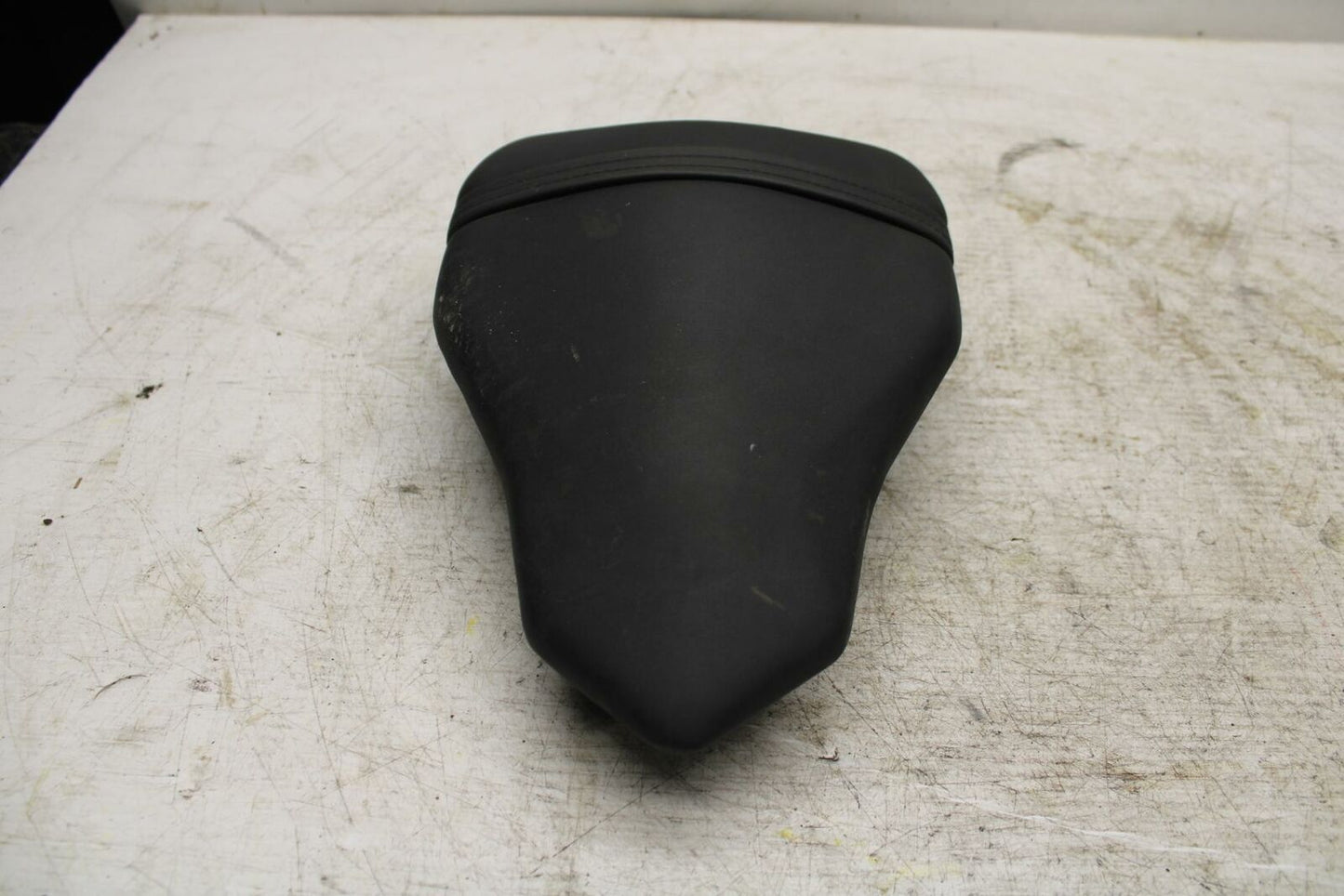 08-10 DUCATI 848 REAR BACK PASSENGER TANDEM SEAT PAD SADDLE PILLION BB369