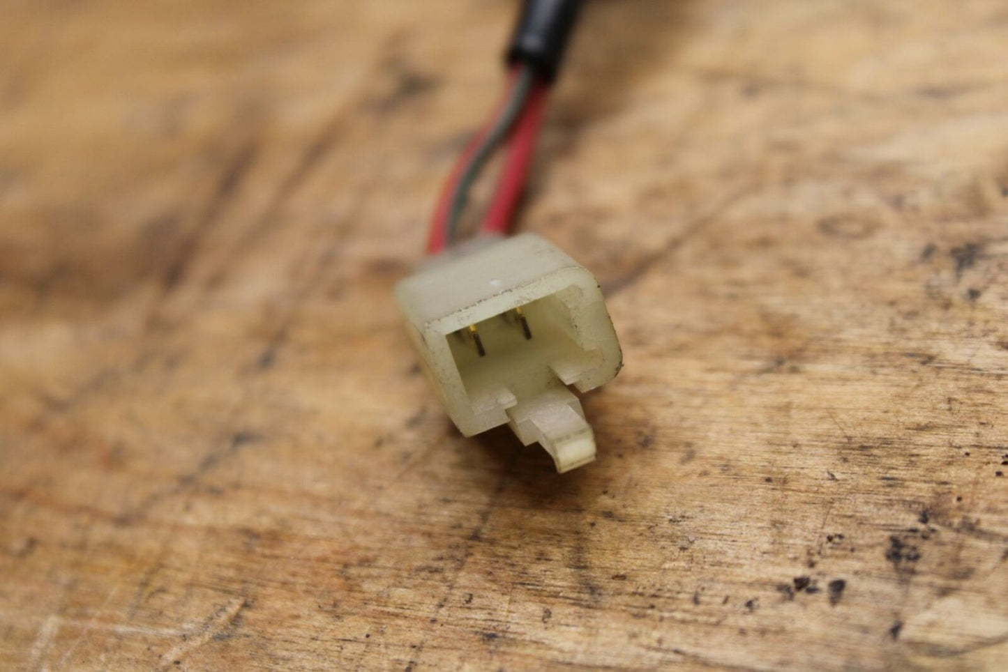 91-93 YAMAHA FZR1000 FUEL SWITCH BB339
