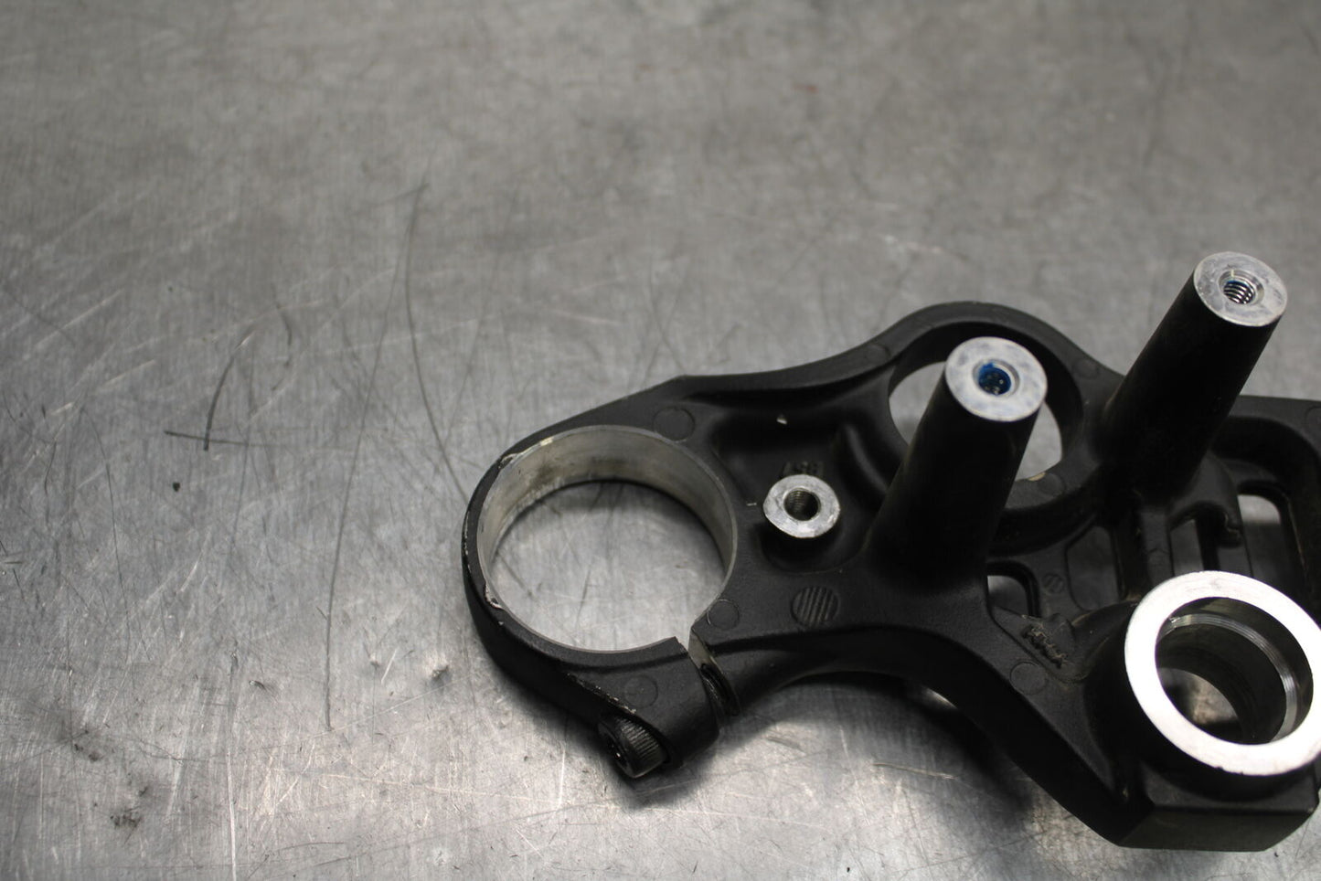 19-24 YAMAHA R3 FORKS UPPER TRIPLE TREE CLAMP BB736